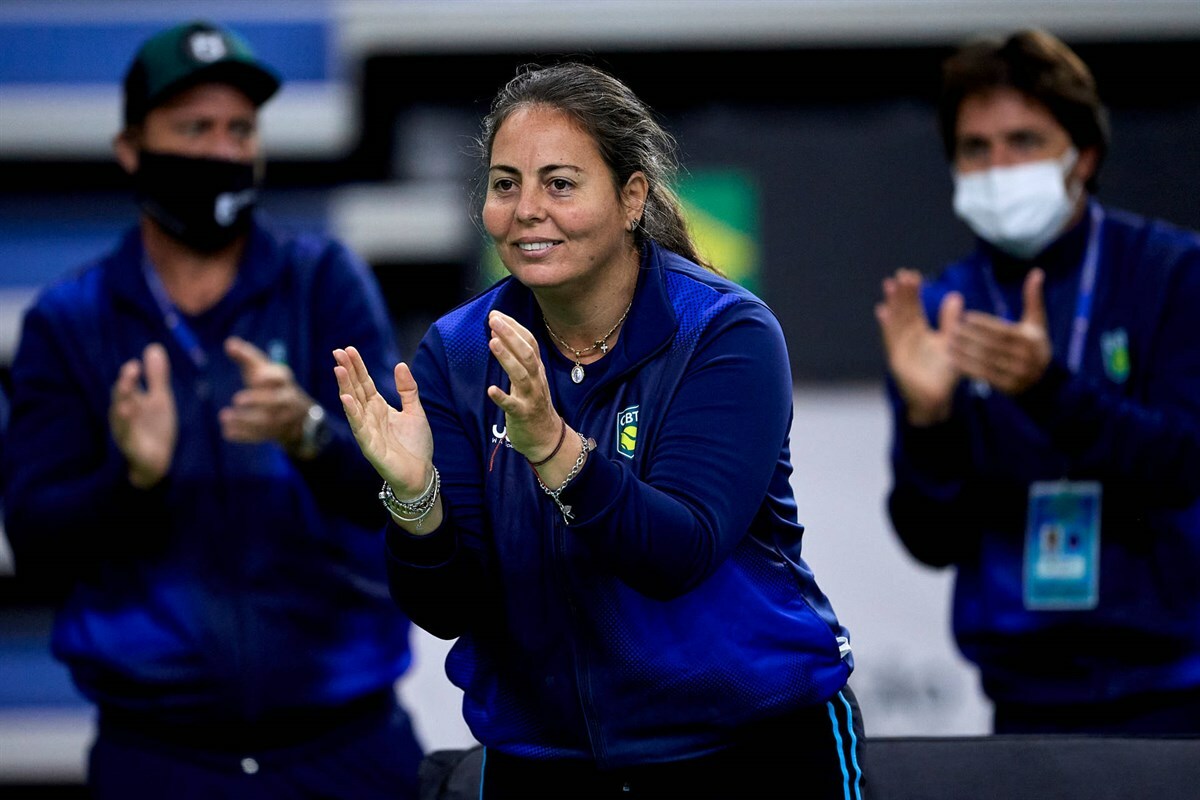 Tenemos un equipo fuerte, afirma Burzagli