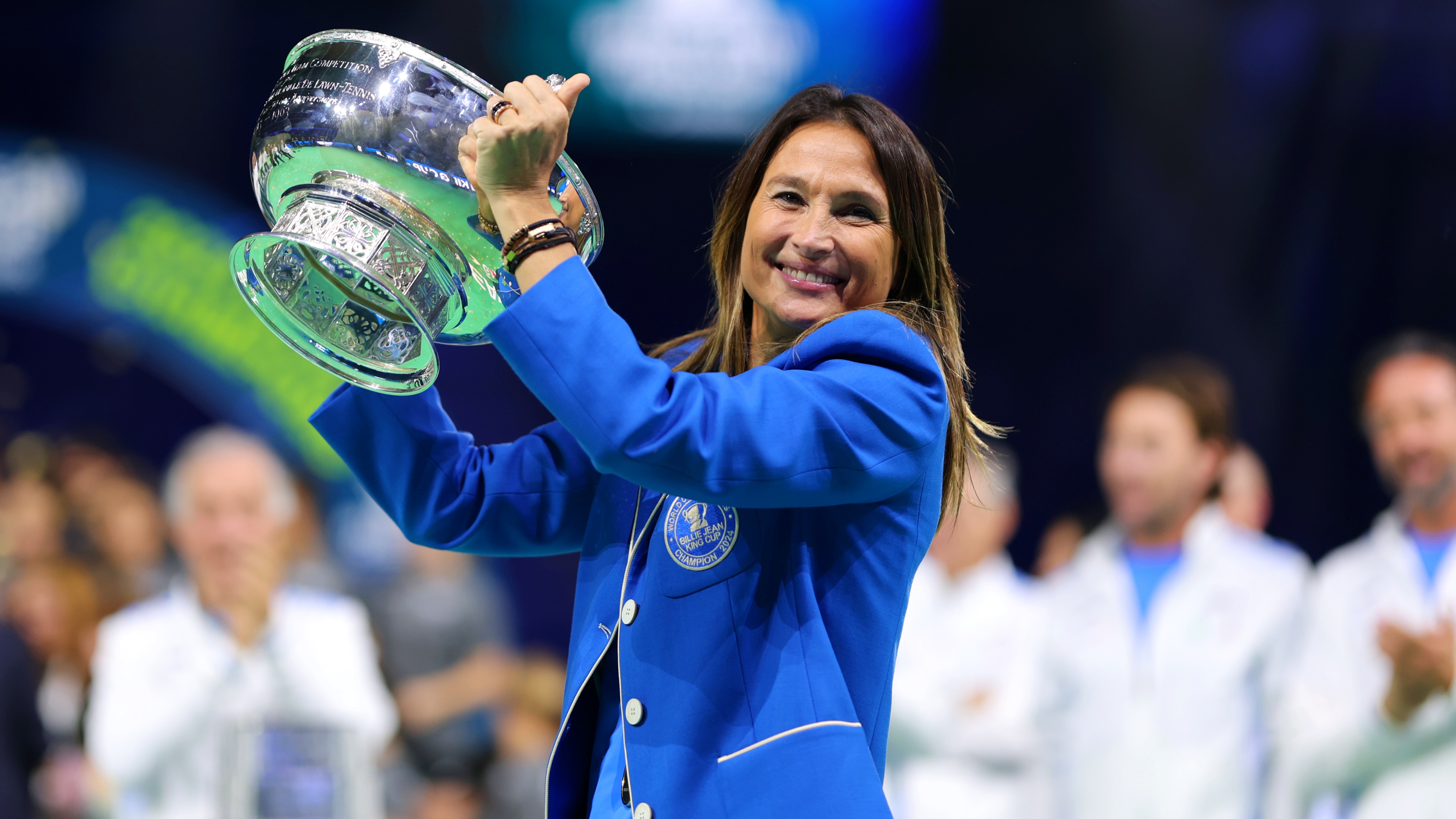 Garbin holds trophy aloft