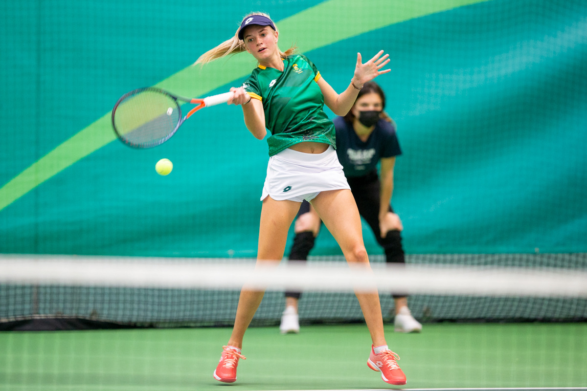 Strong start for South Africa in Group III opener 