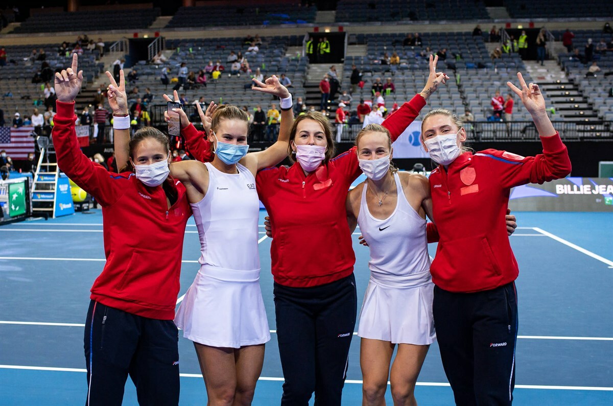 Samsonova doubles down to lead RTF to Billie Jean King Cup final