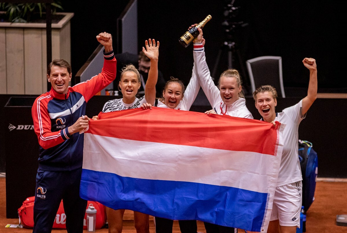 Holanda remonta ante China y se mete en Qualifiers