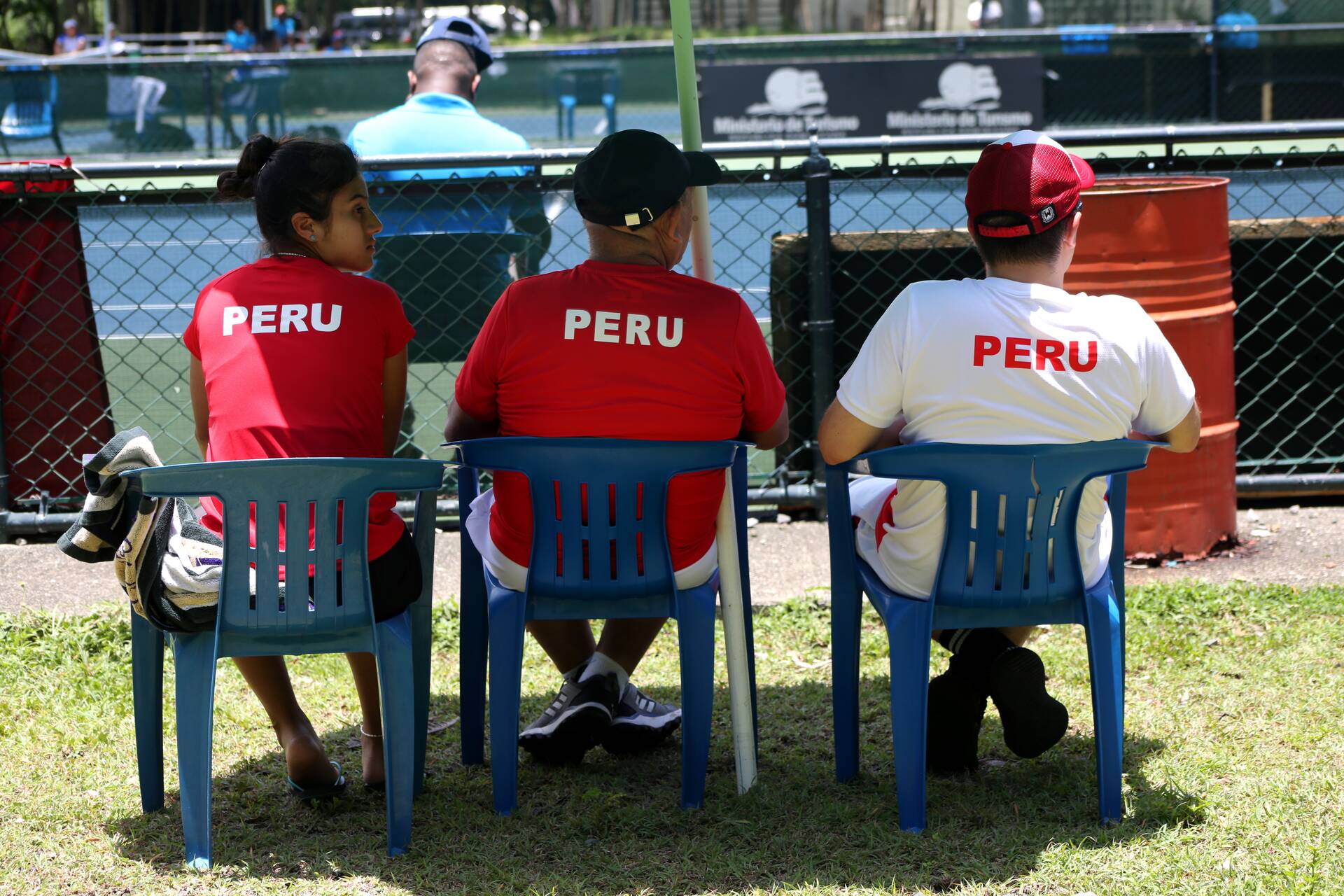 Peru team spectating