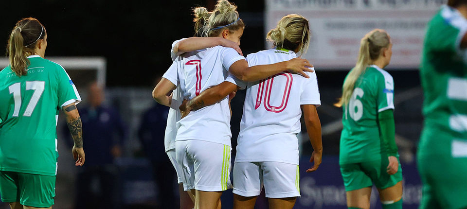 WOMEN VS FARSLEY.jpg