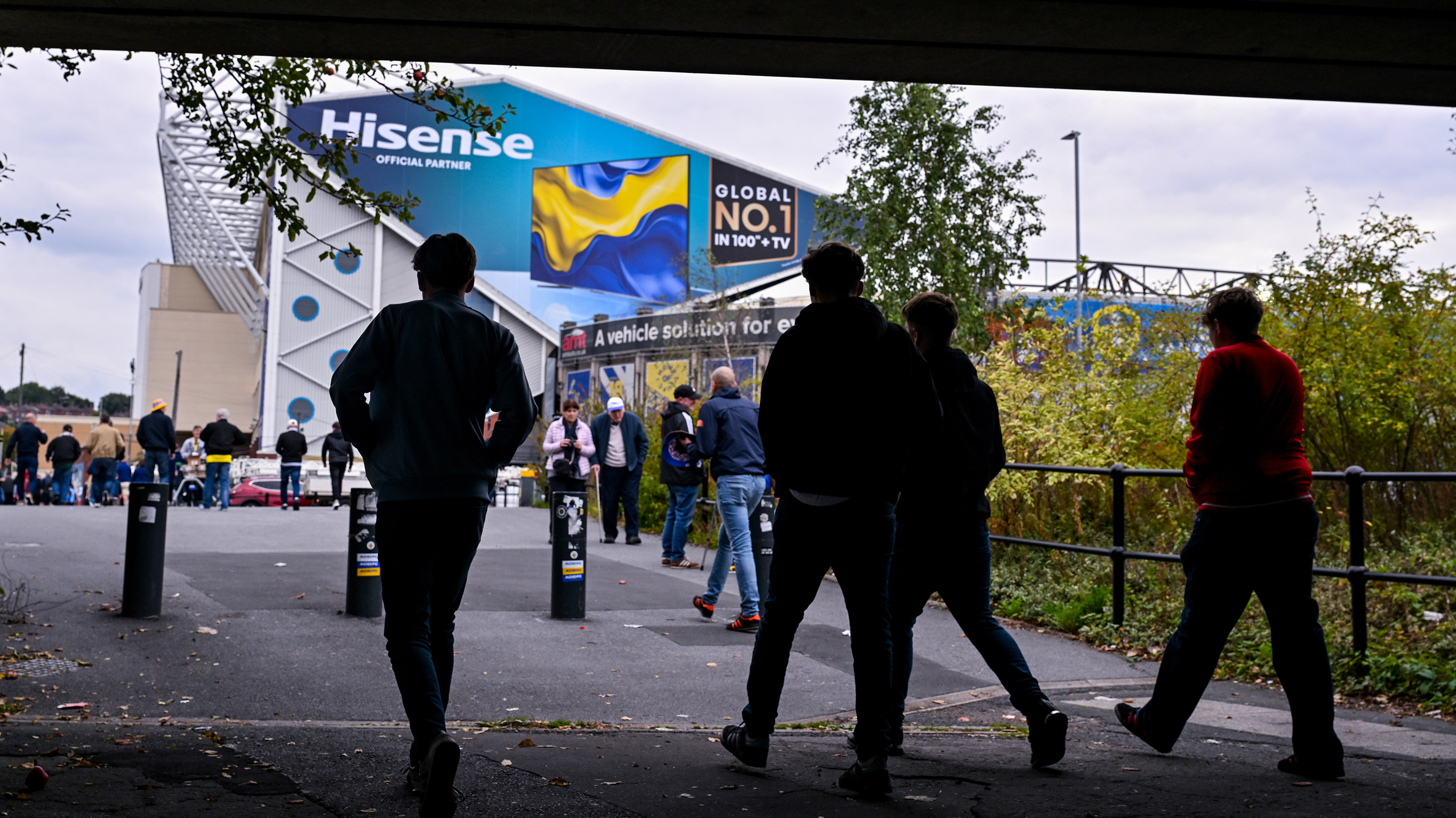 Fans walking to ground 2025/26