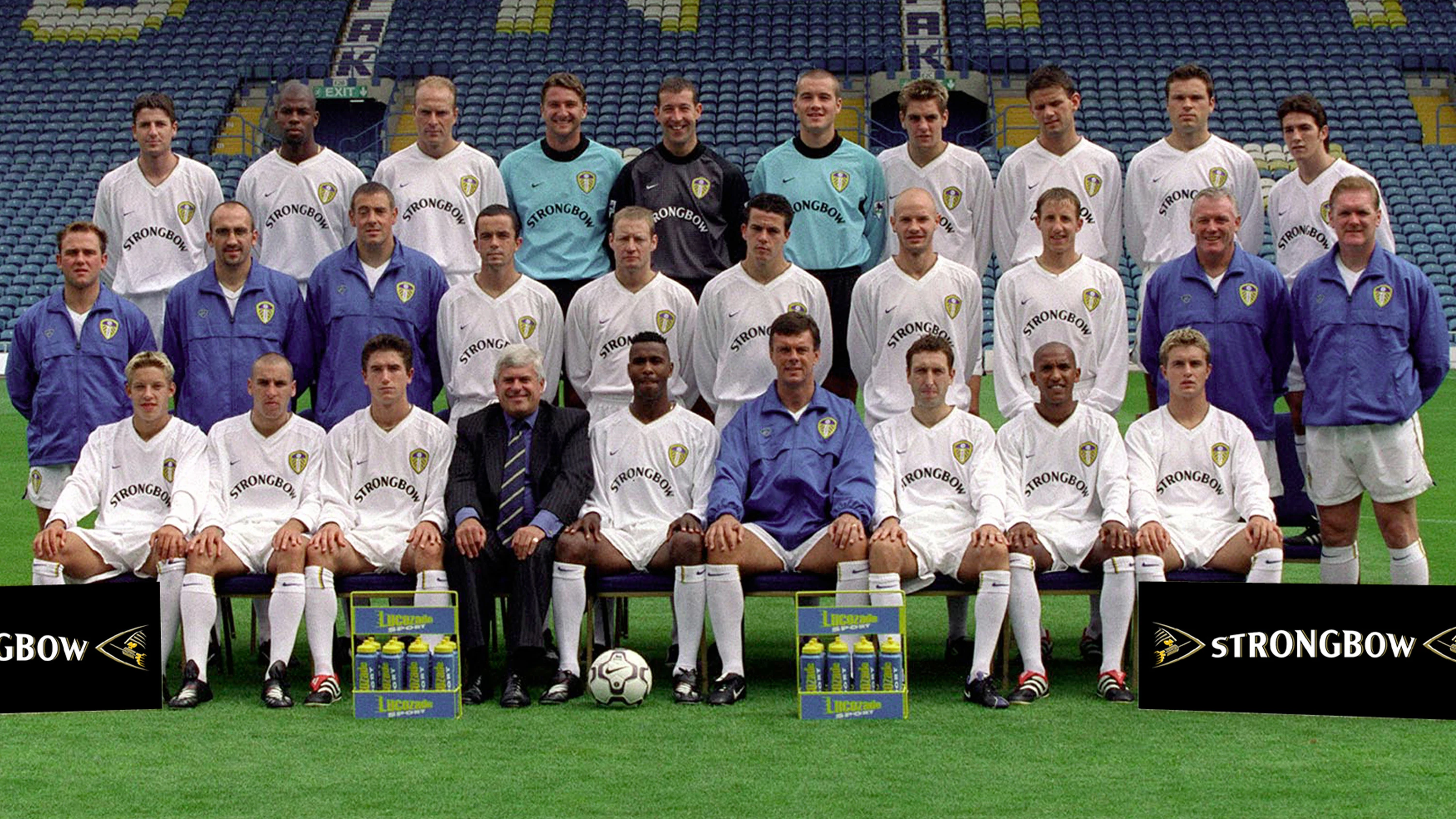 2000 Leeds United Team Photo