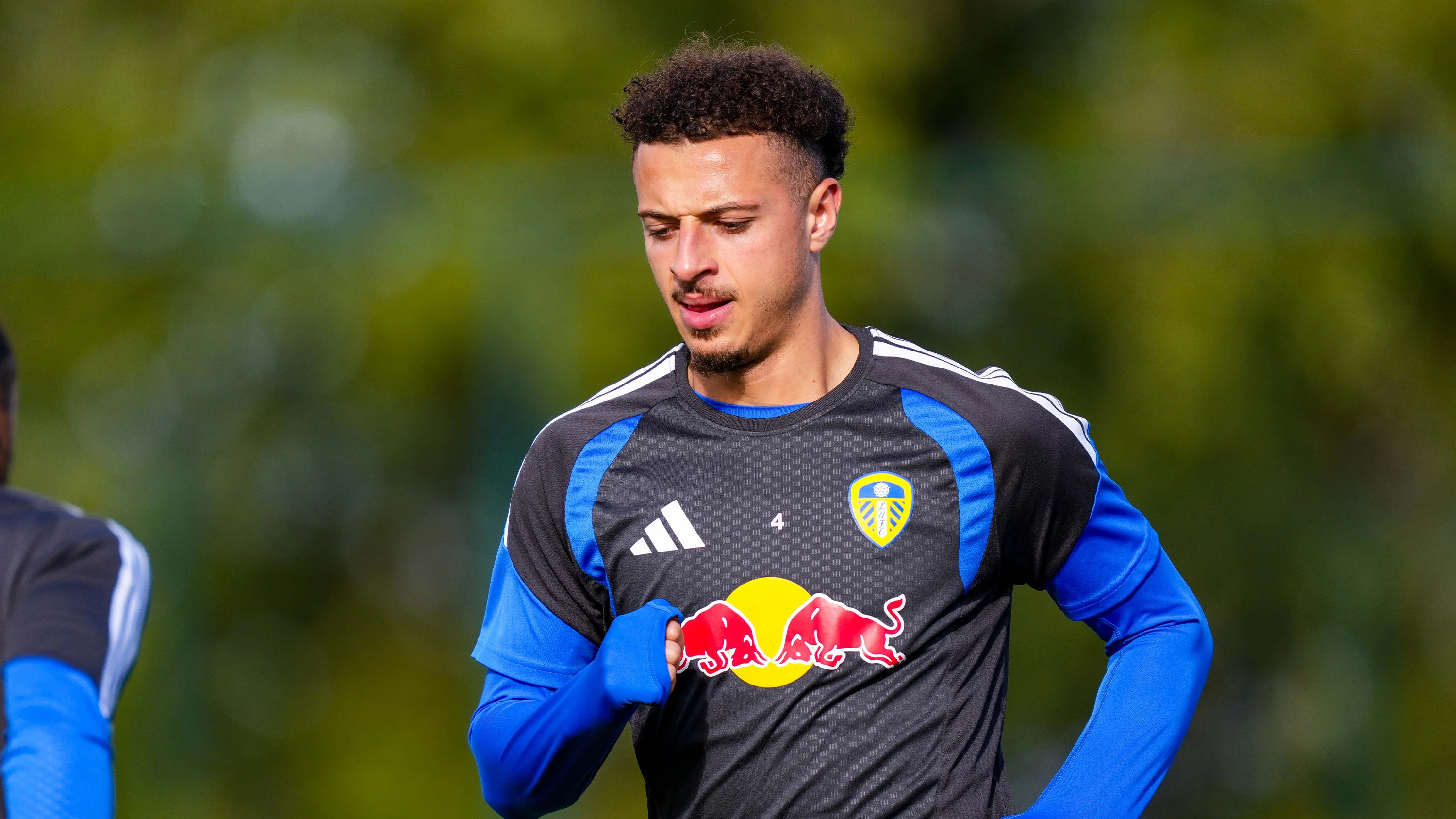 Ethan Ampadu Training Sep 26 Jogging