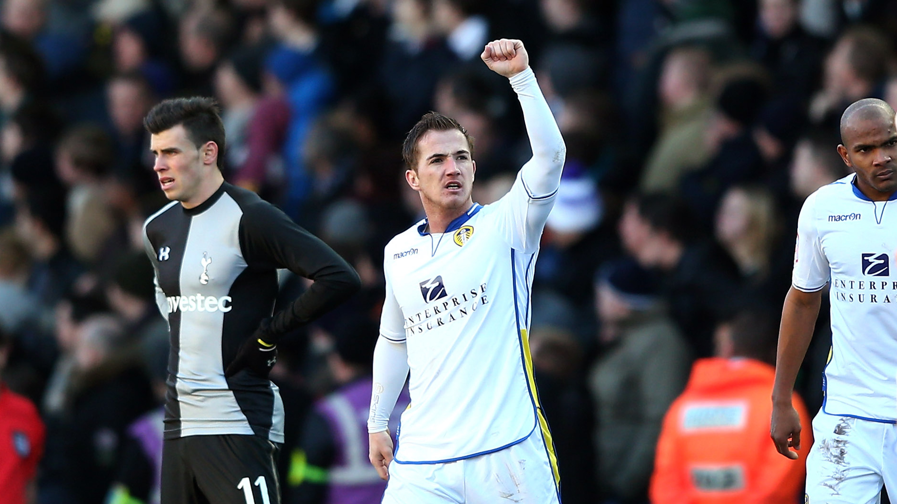 Ross McCormack vs Tottenham
