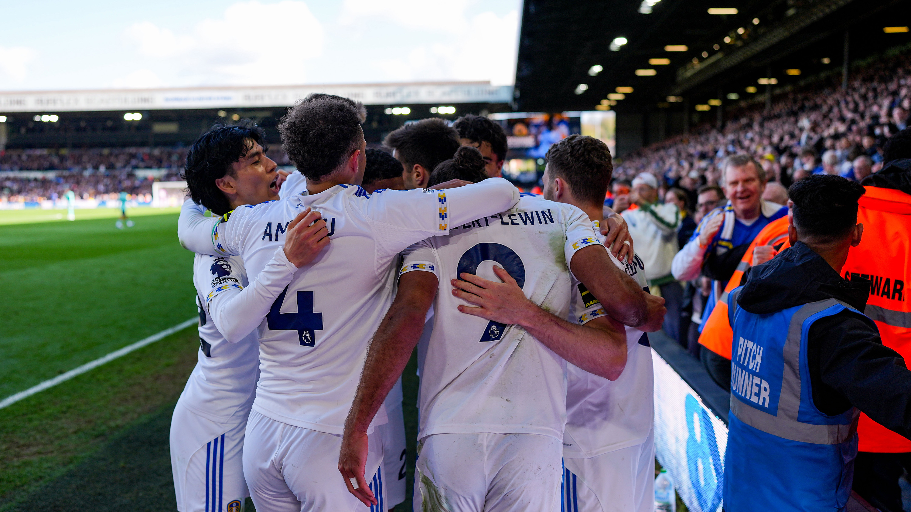 Players Celebrating Wolves Apr 26