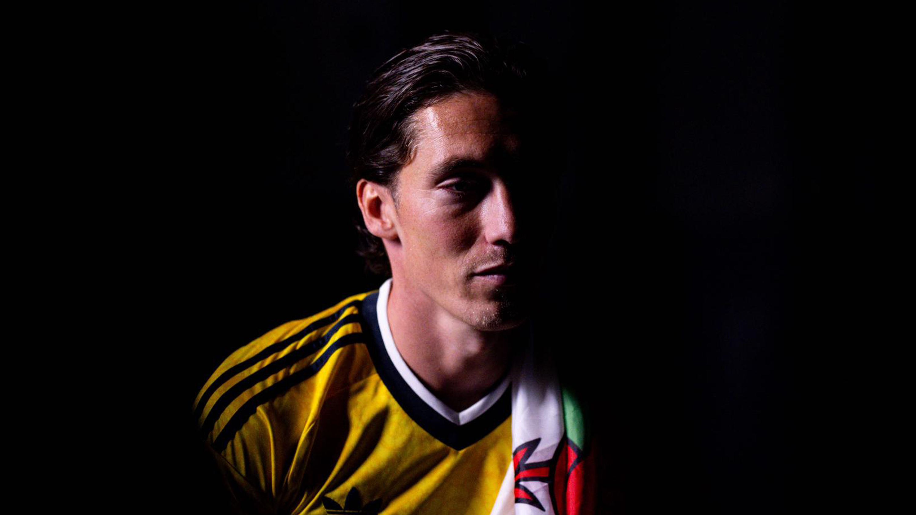 Harry Wilson Signing Jul 26 Portrait Shot