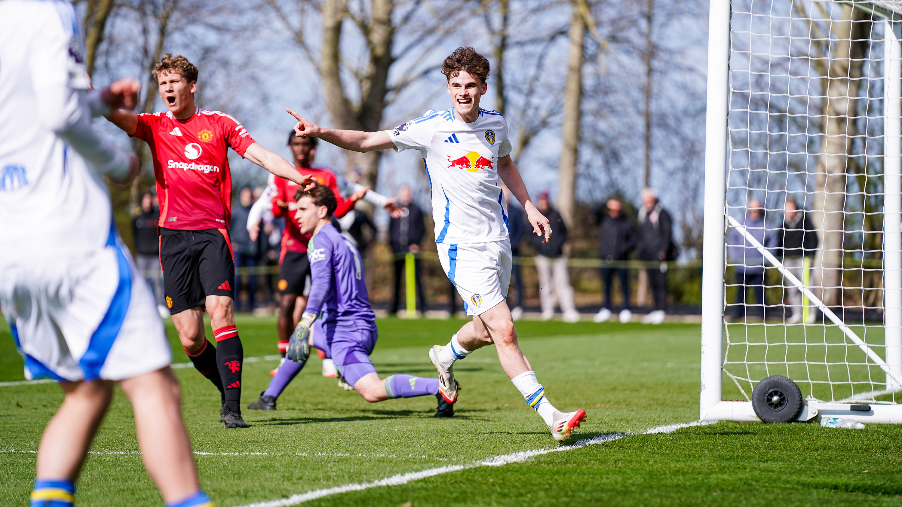 Harry Gray Man Utd U21s goal