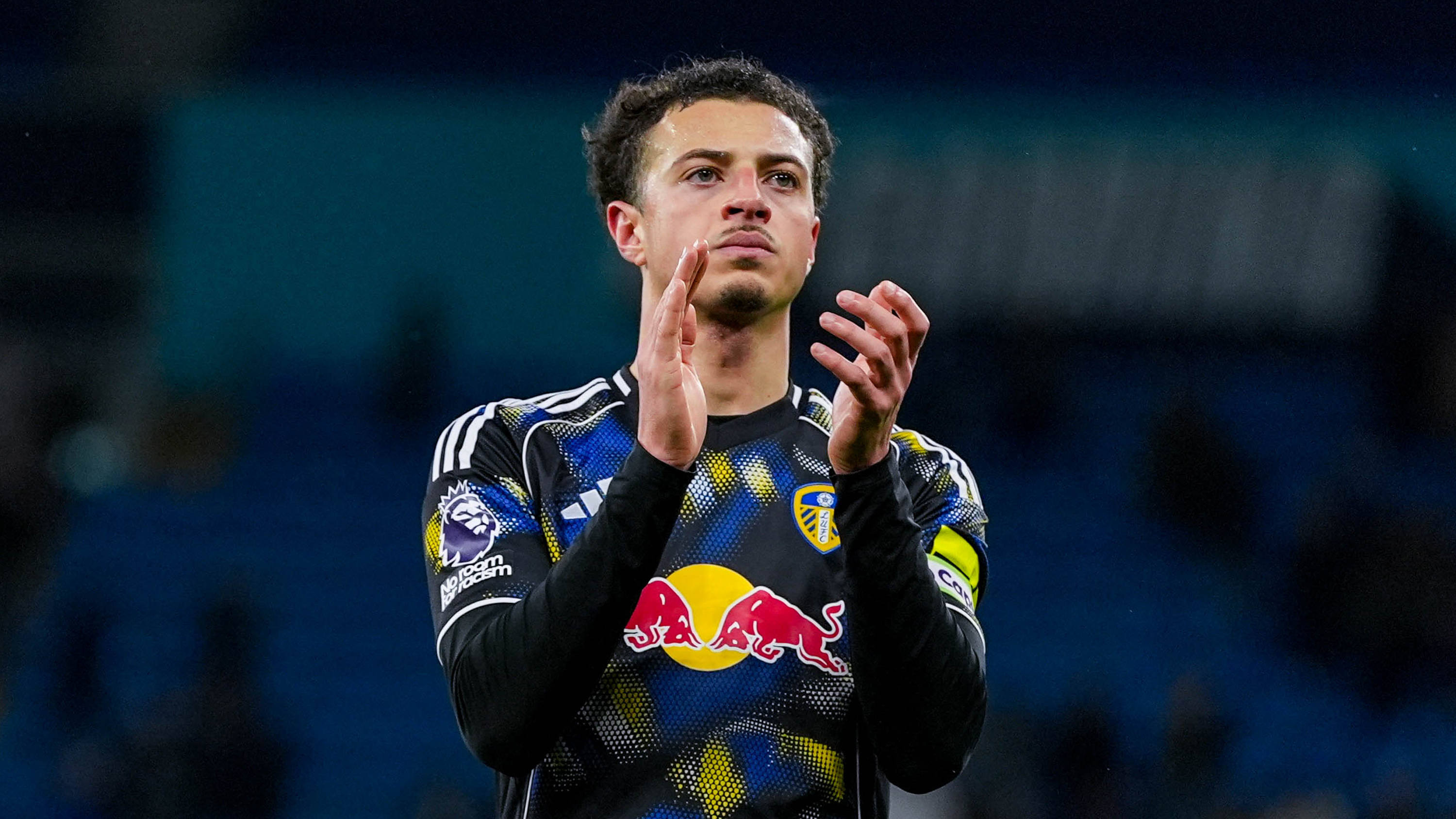 Ethan Ampadu Man City Clapping