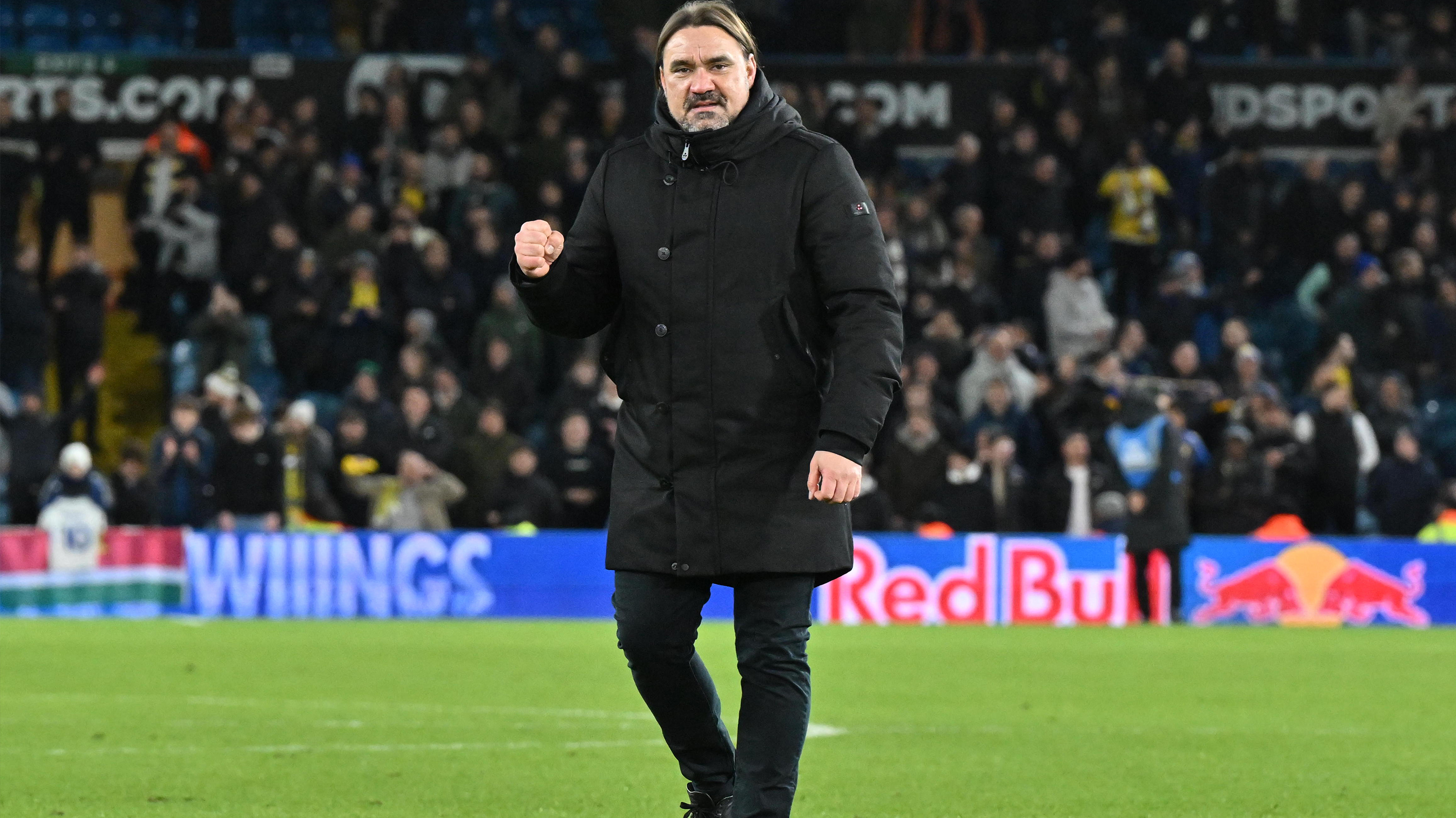 DANIEL FARKE BORO FISTPUMP