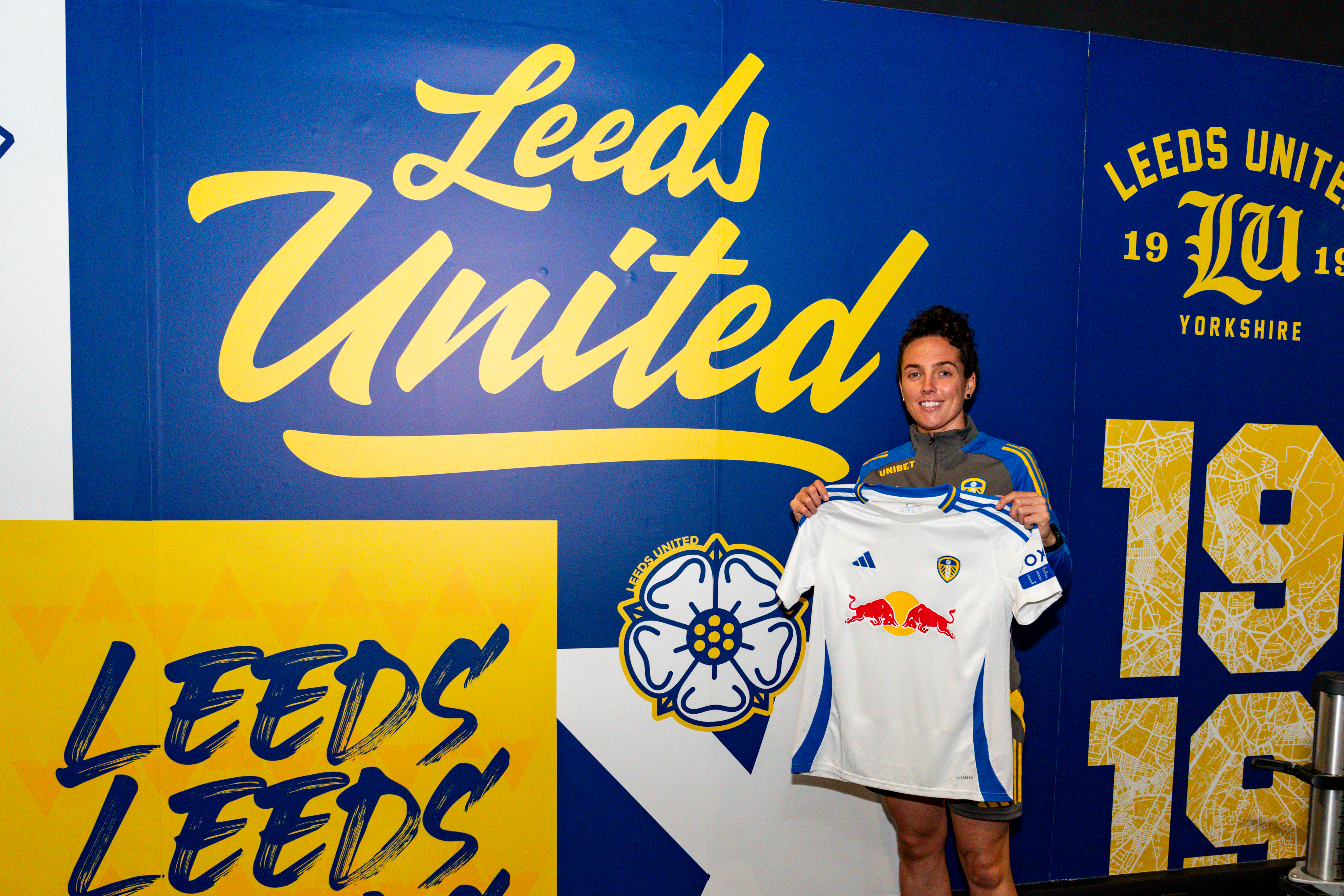 Shauna Legge joins Leeds United Women