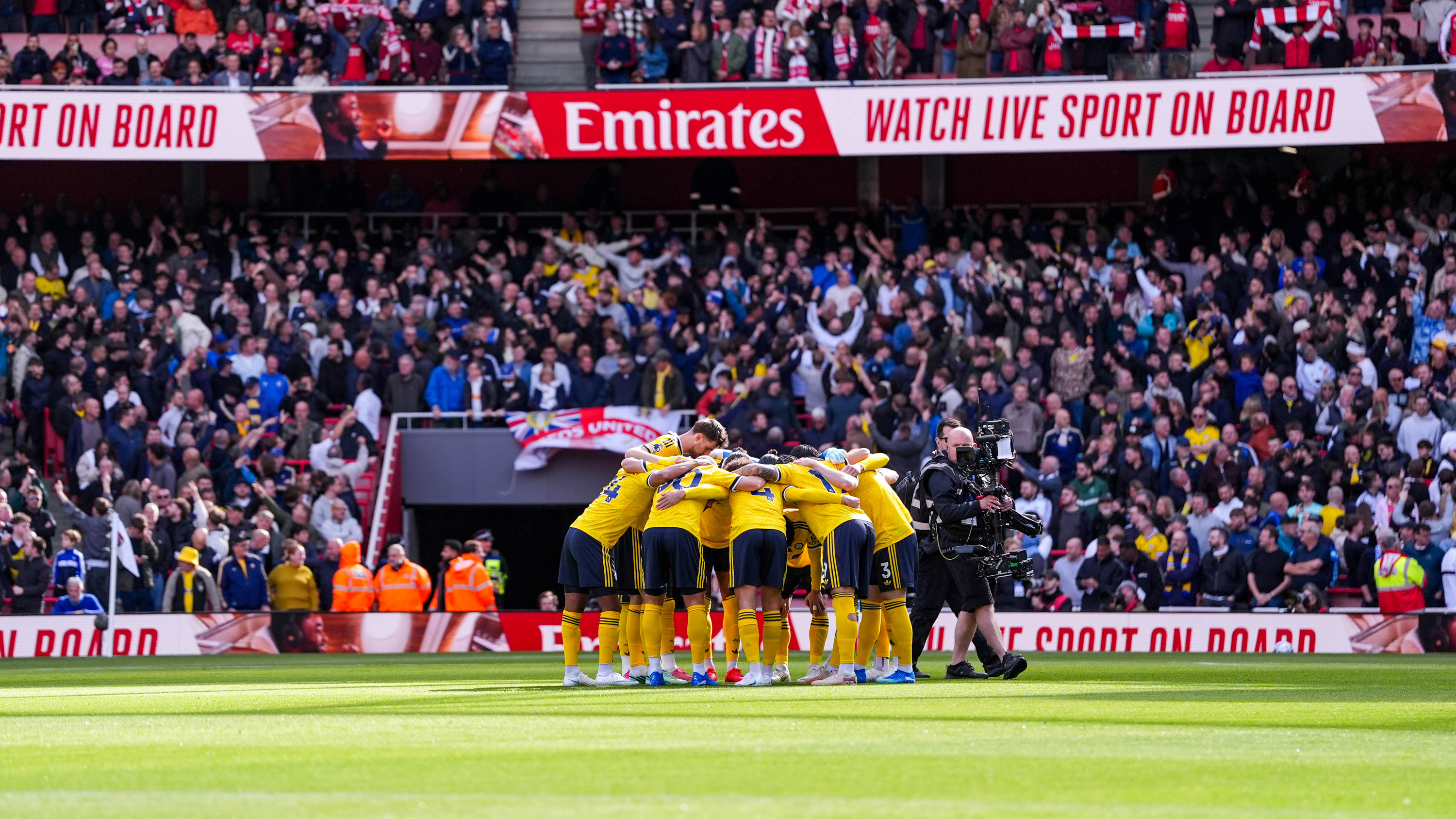 Team huddle vs Arsenal A Oct 26