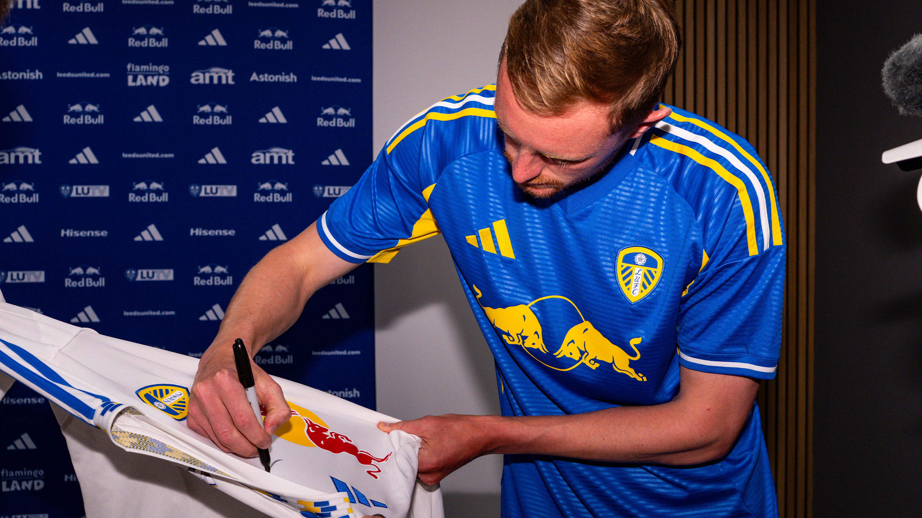 Sean Longstaff Gallery 07