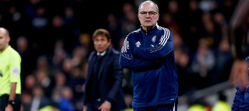 bielsa spurs banner away.jpg