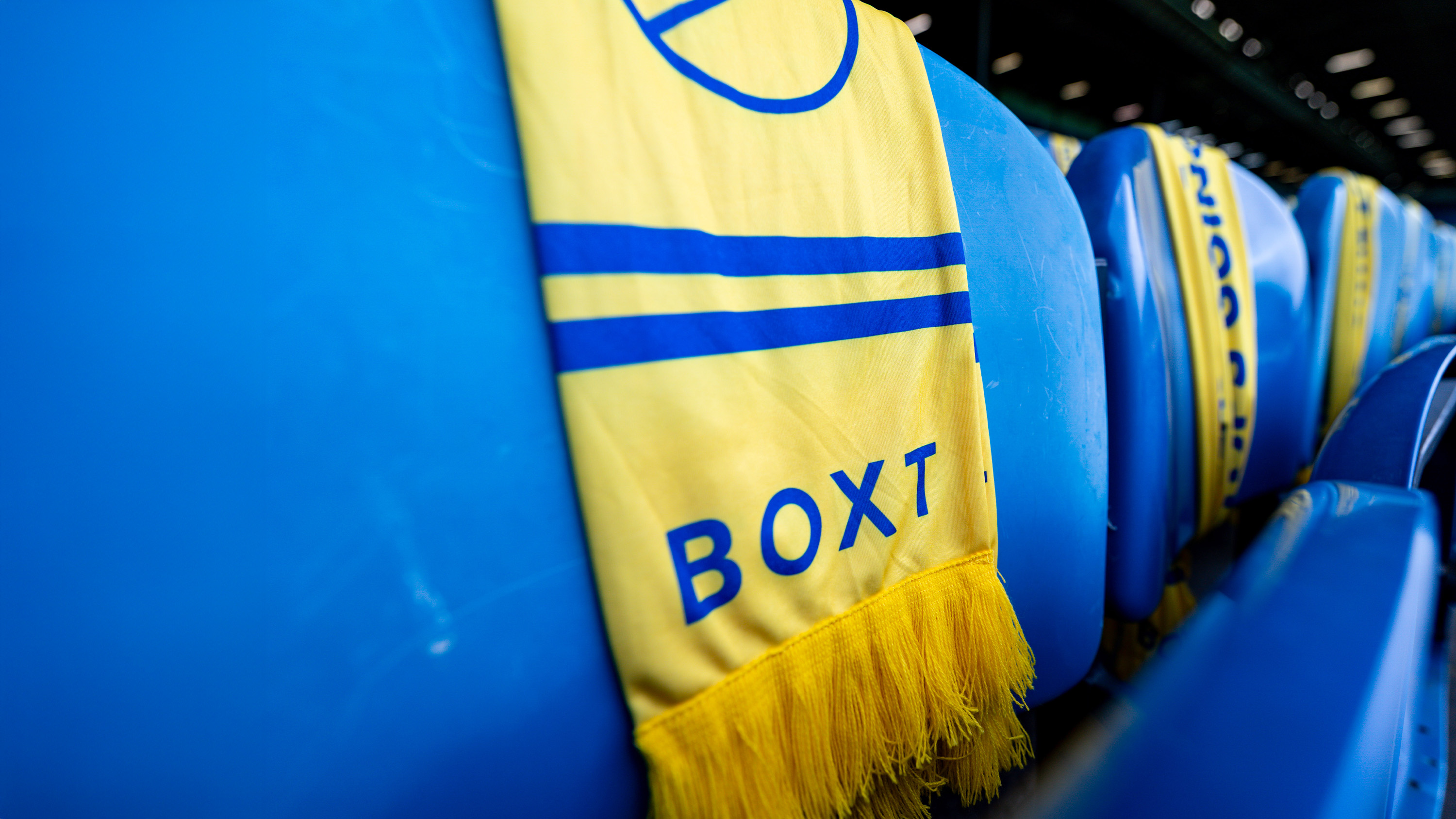 BOXT Promotion Scarf