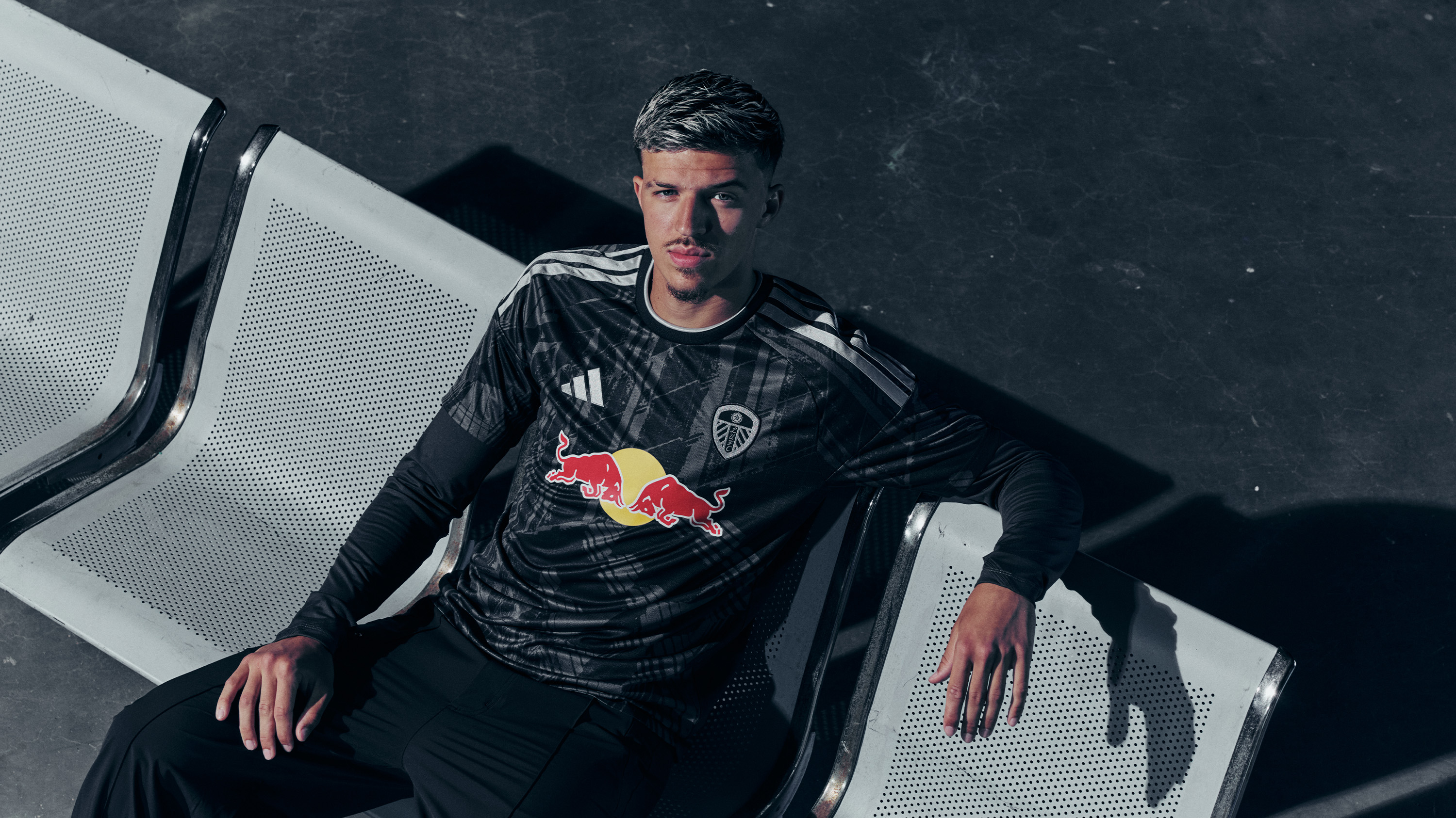 Tarik Muharemovic Third Shirt Aug 25 Arrival Sat on bench