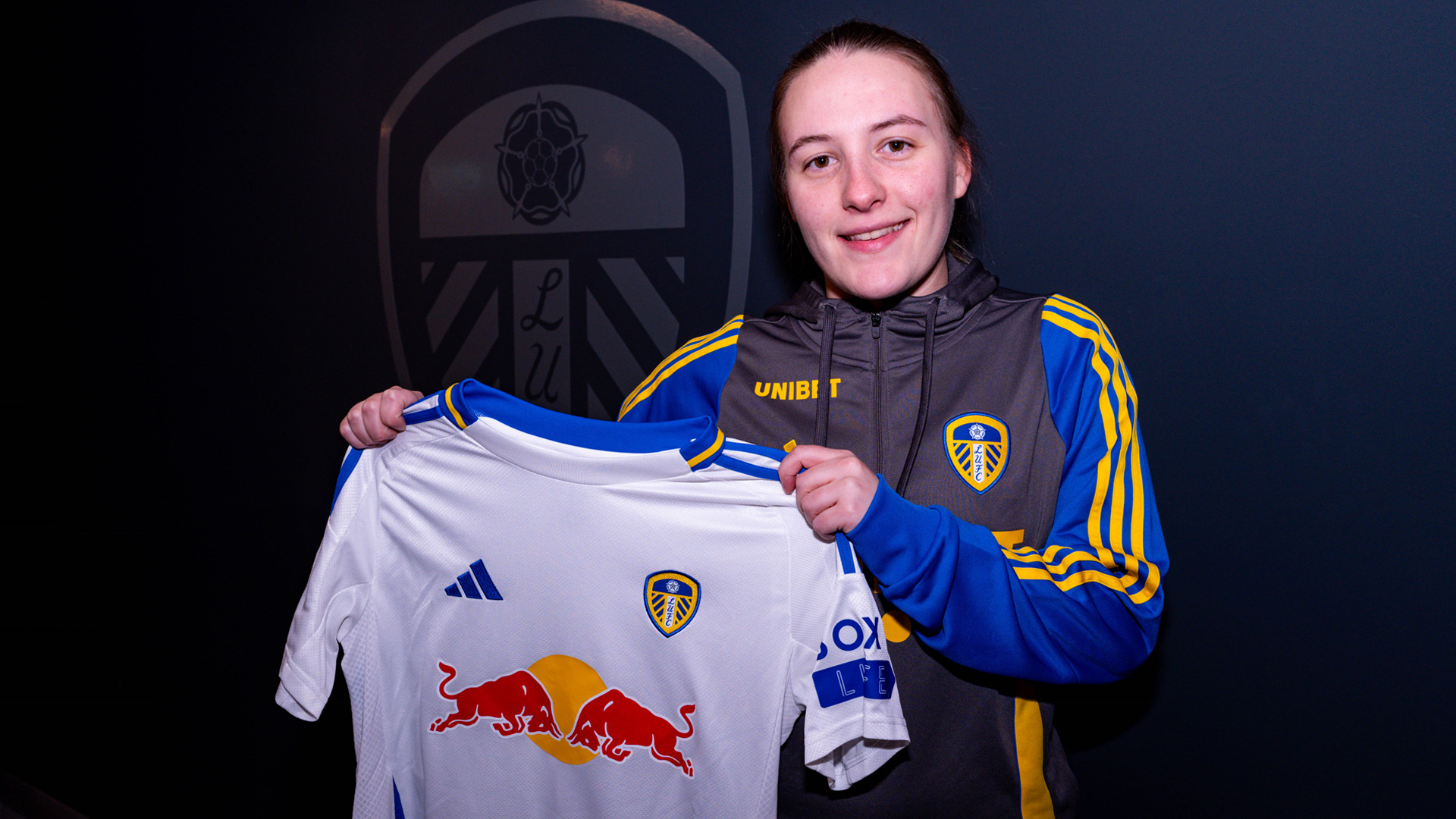 Ria Montgomery joins Leeds United Women