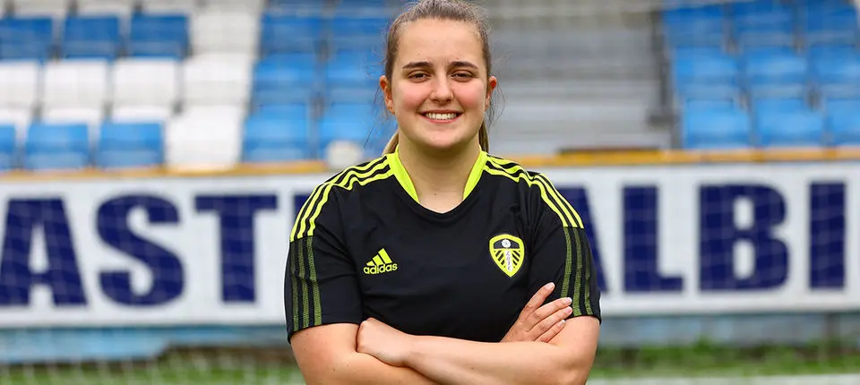 LAUREN BANNER INTV 2.jpg