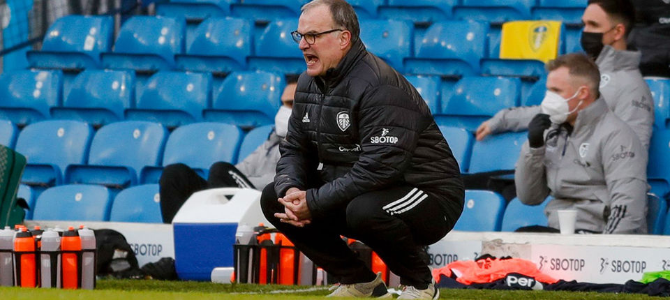 BIELSA PRE CHELSEA HOME.jpg