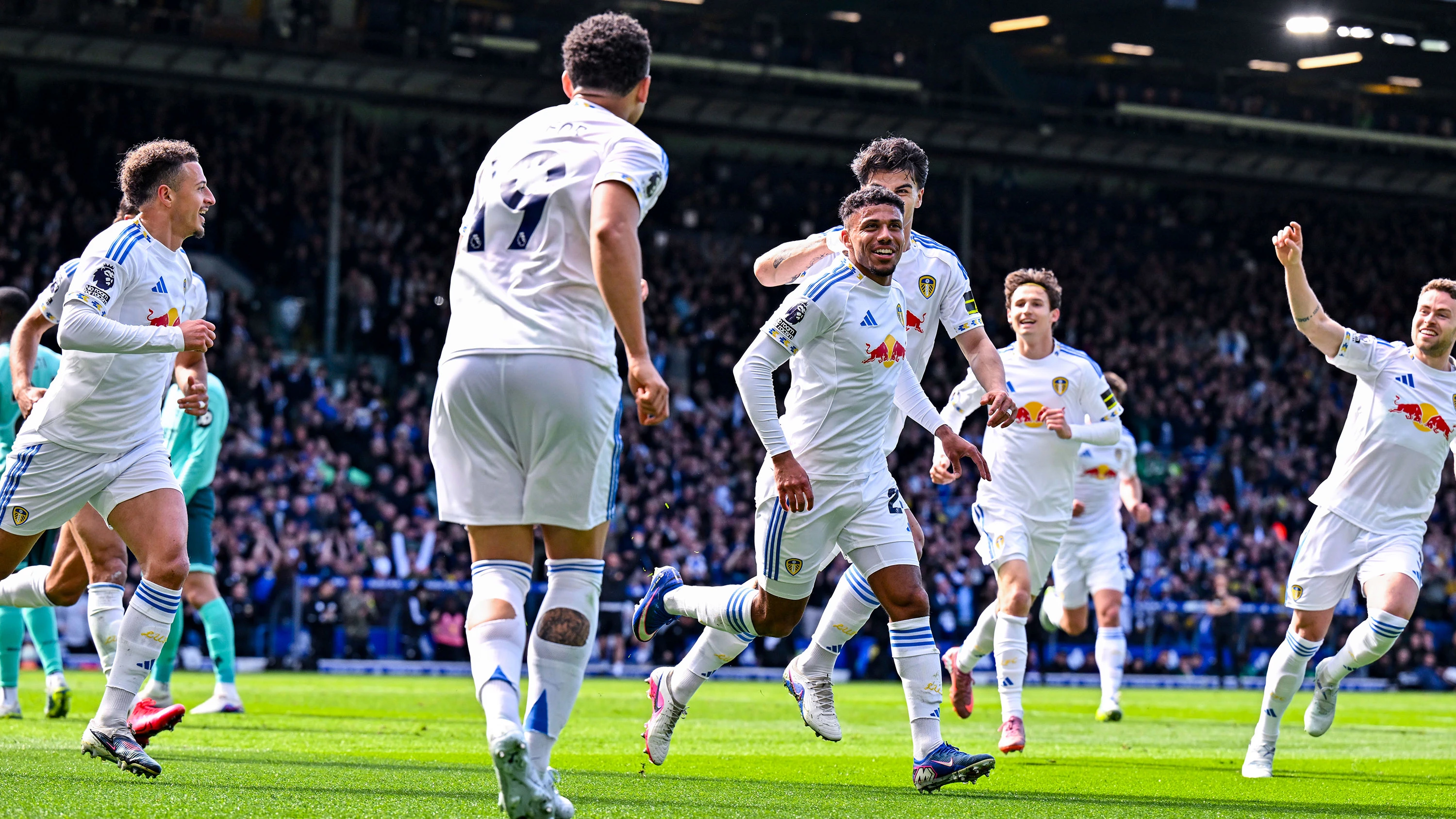 James Justin goal 2 vs Wolves (H)