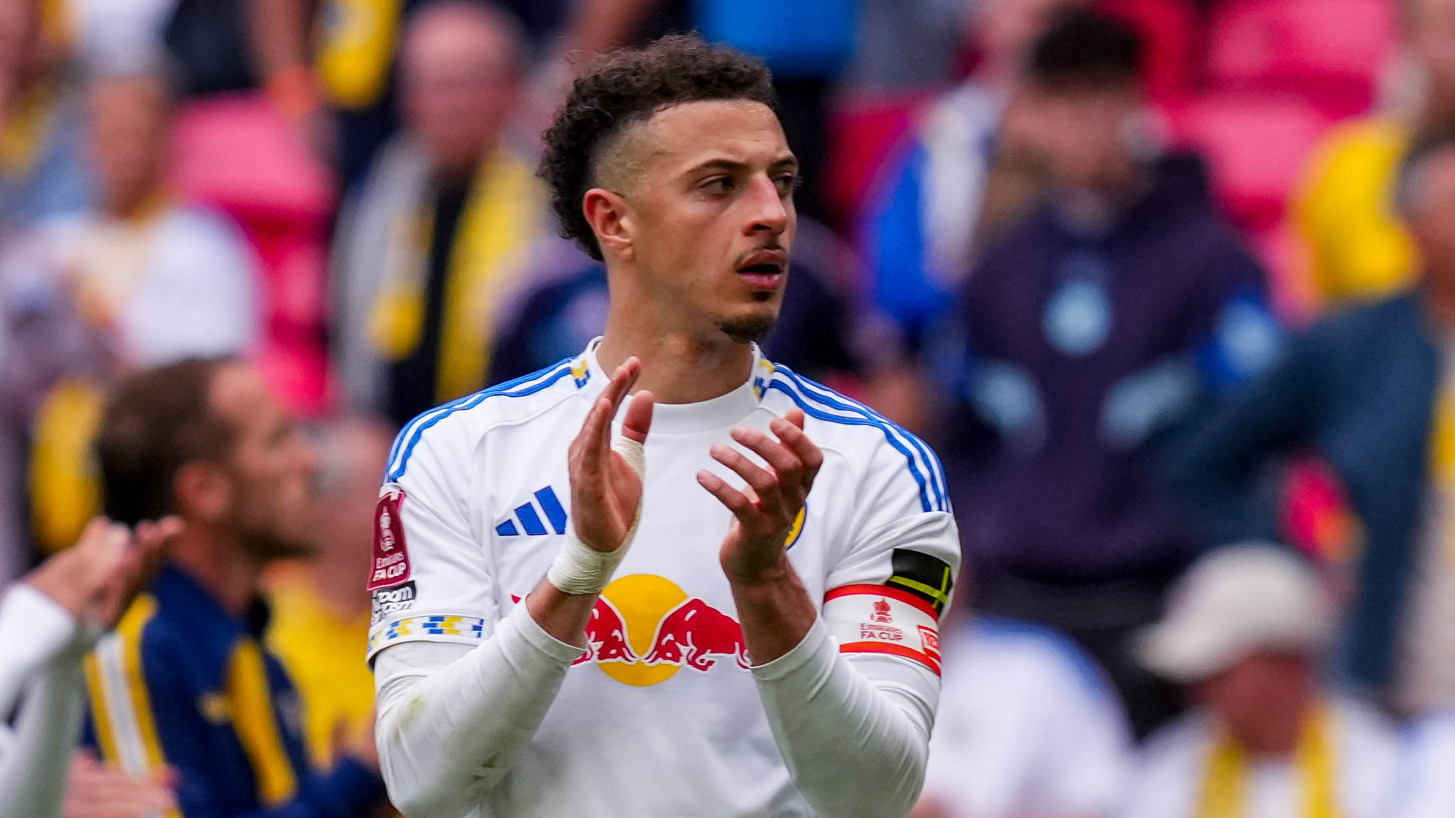 Ethan Ampadu Chelsea Apr 26 Clapping