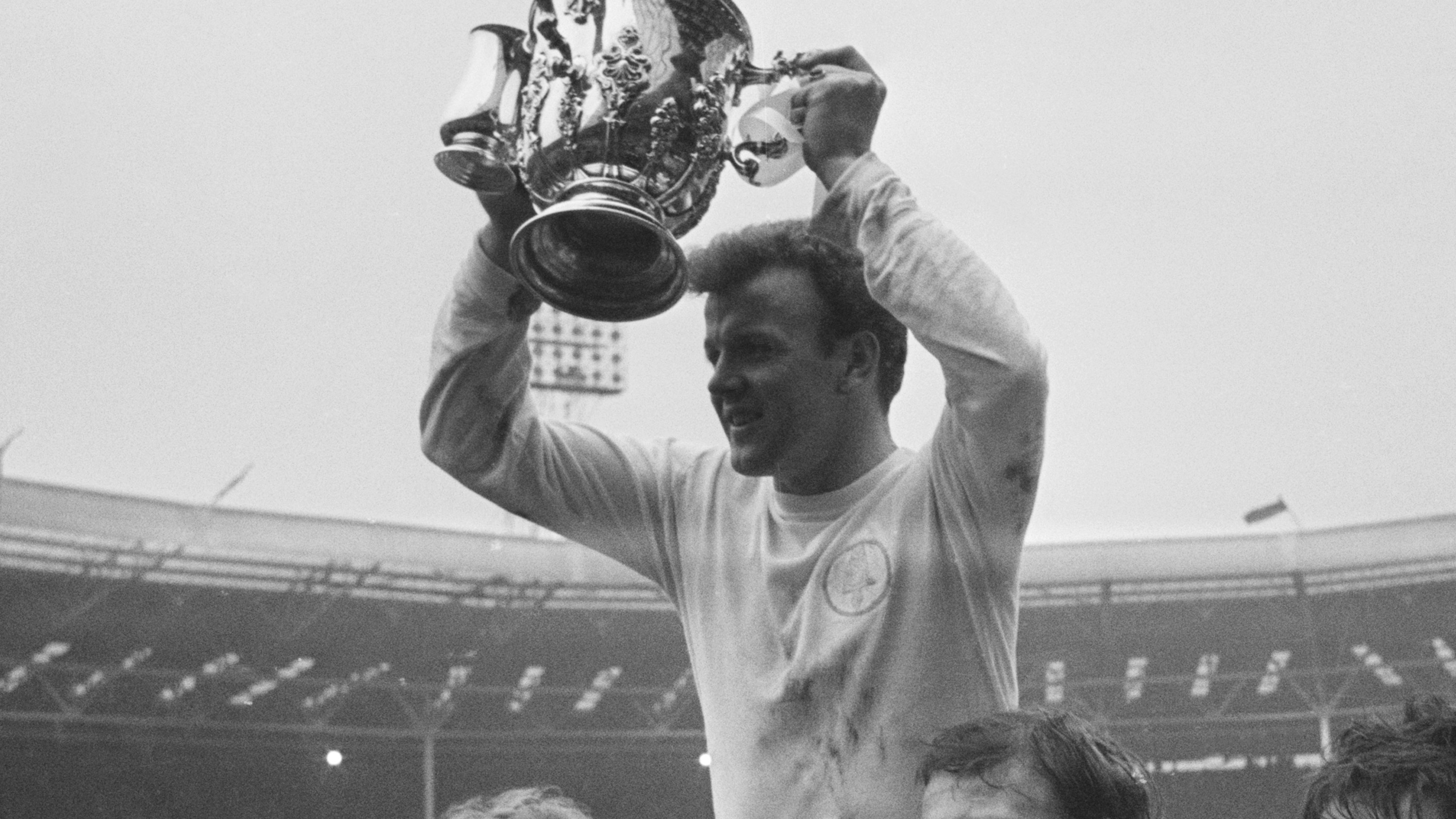Billy Bremner 1968 League Cup