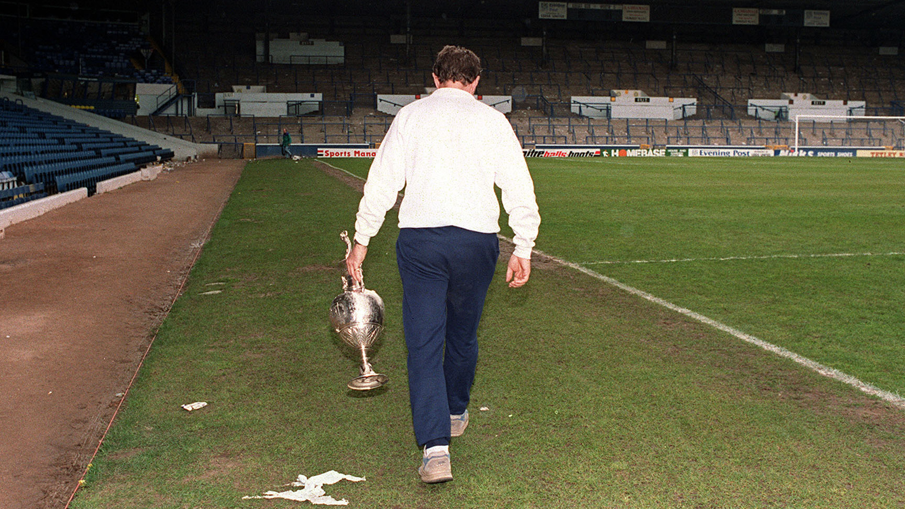 Howard Wilkinson with 1st div trophy