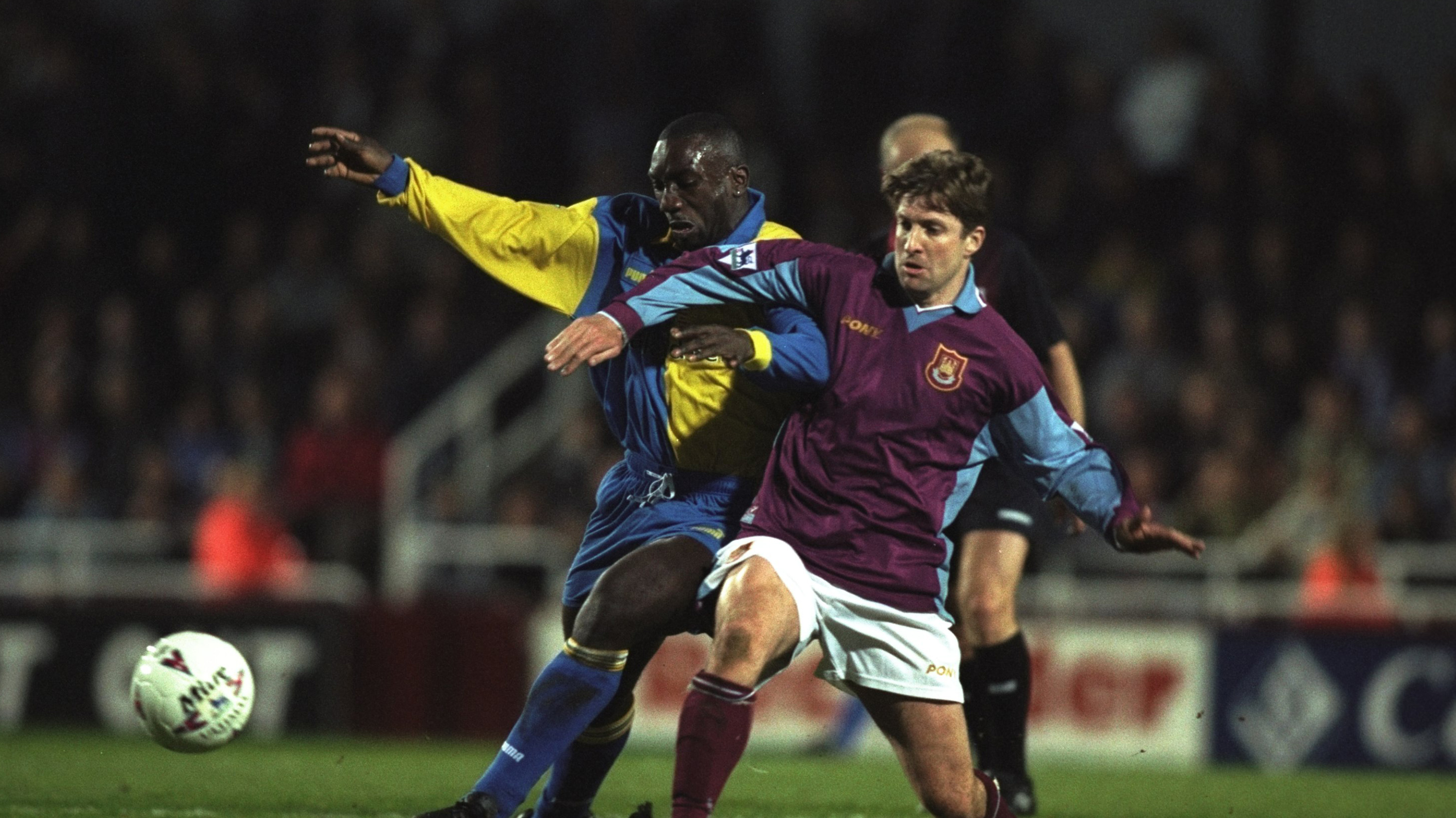 Hasselbaink West Ham Challenge