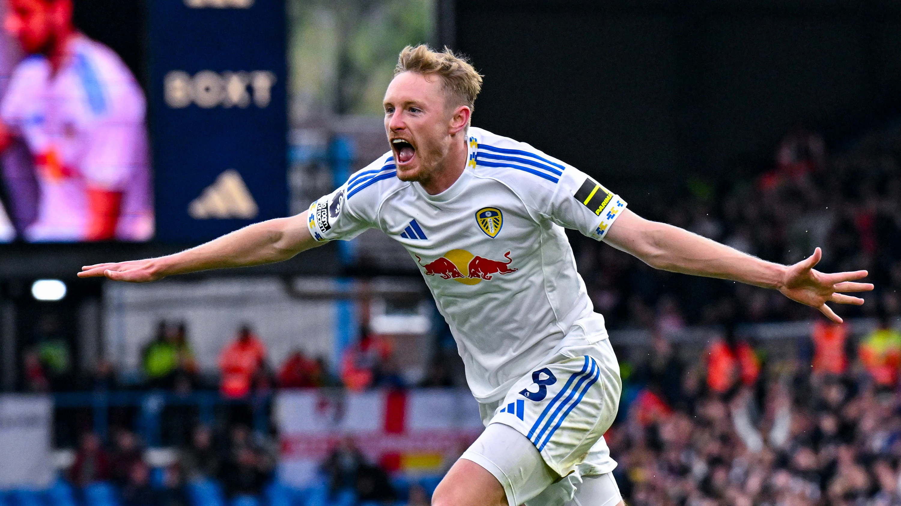 Sean Longstaff Celebration Bournemouth