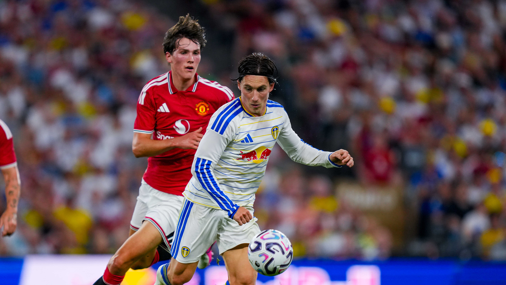 Harry Wilson Man Utd Aug 26 Challenging for ball