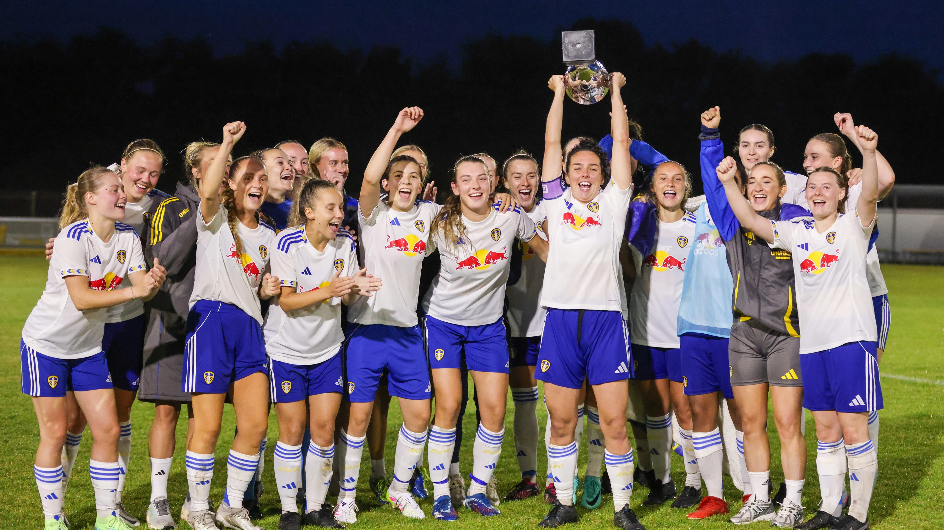 Julie Chipchase Trophy lift