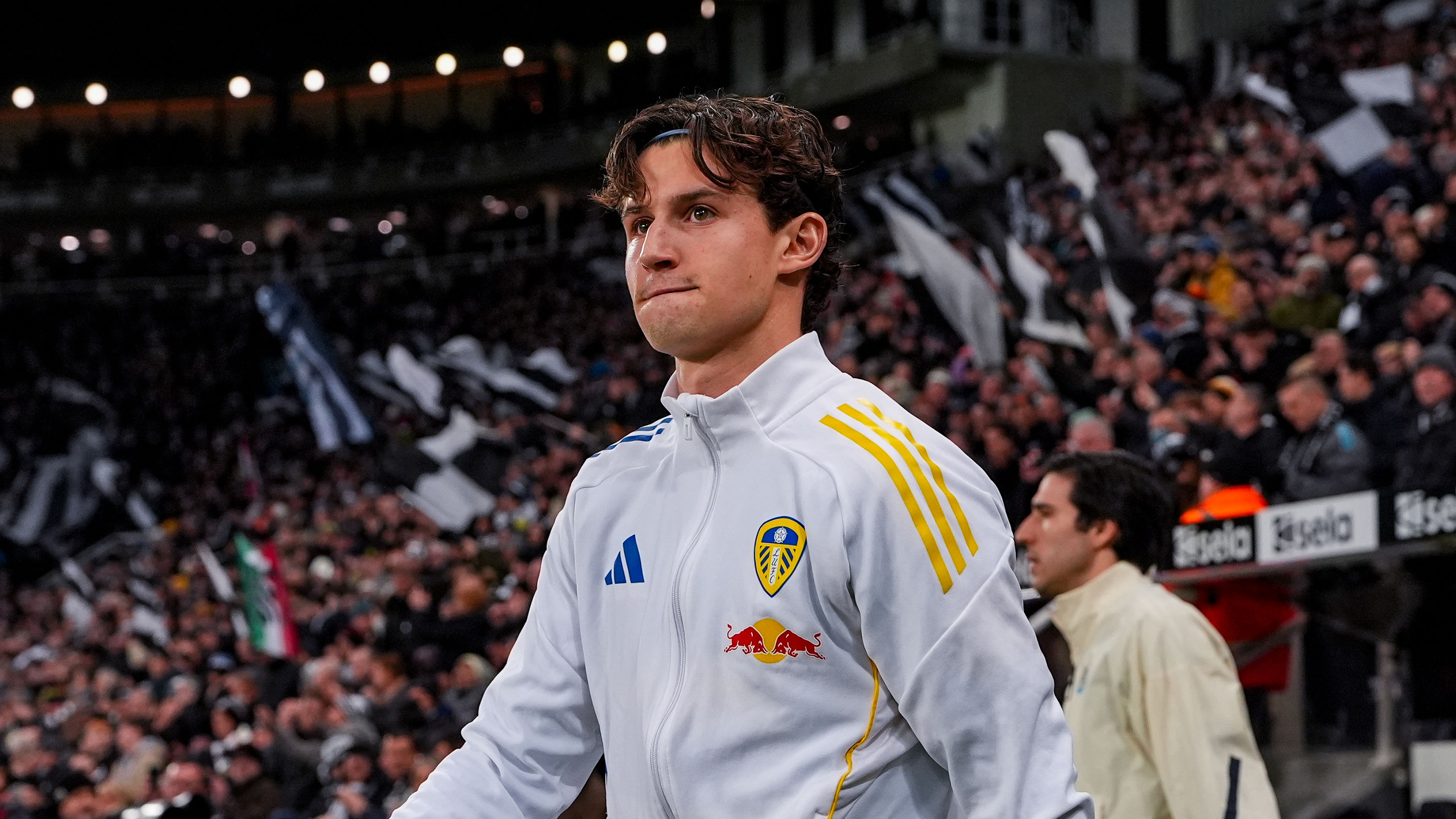 Brenden Aaronson Newcastle Walking Out