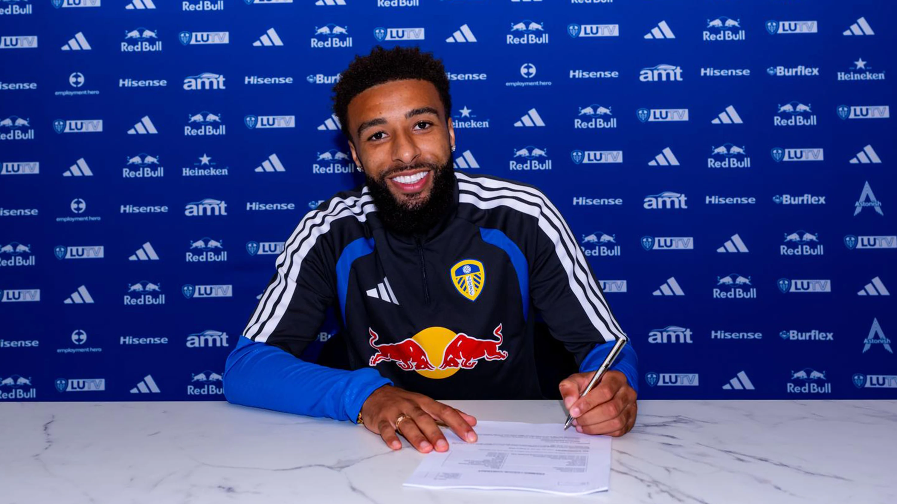 Jayden Bogle Contract