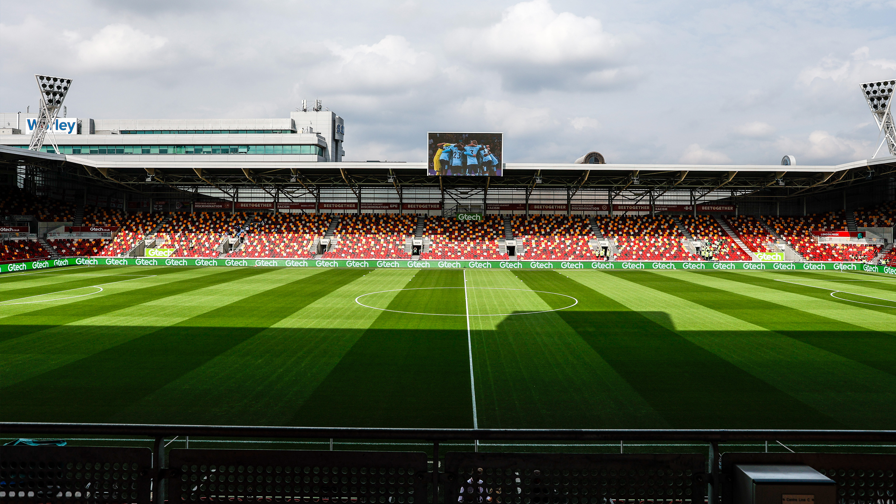 BRENTFORD GTECH 2022