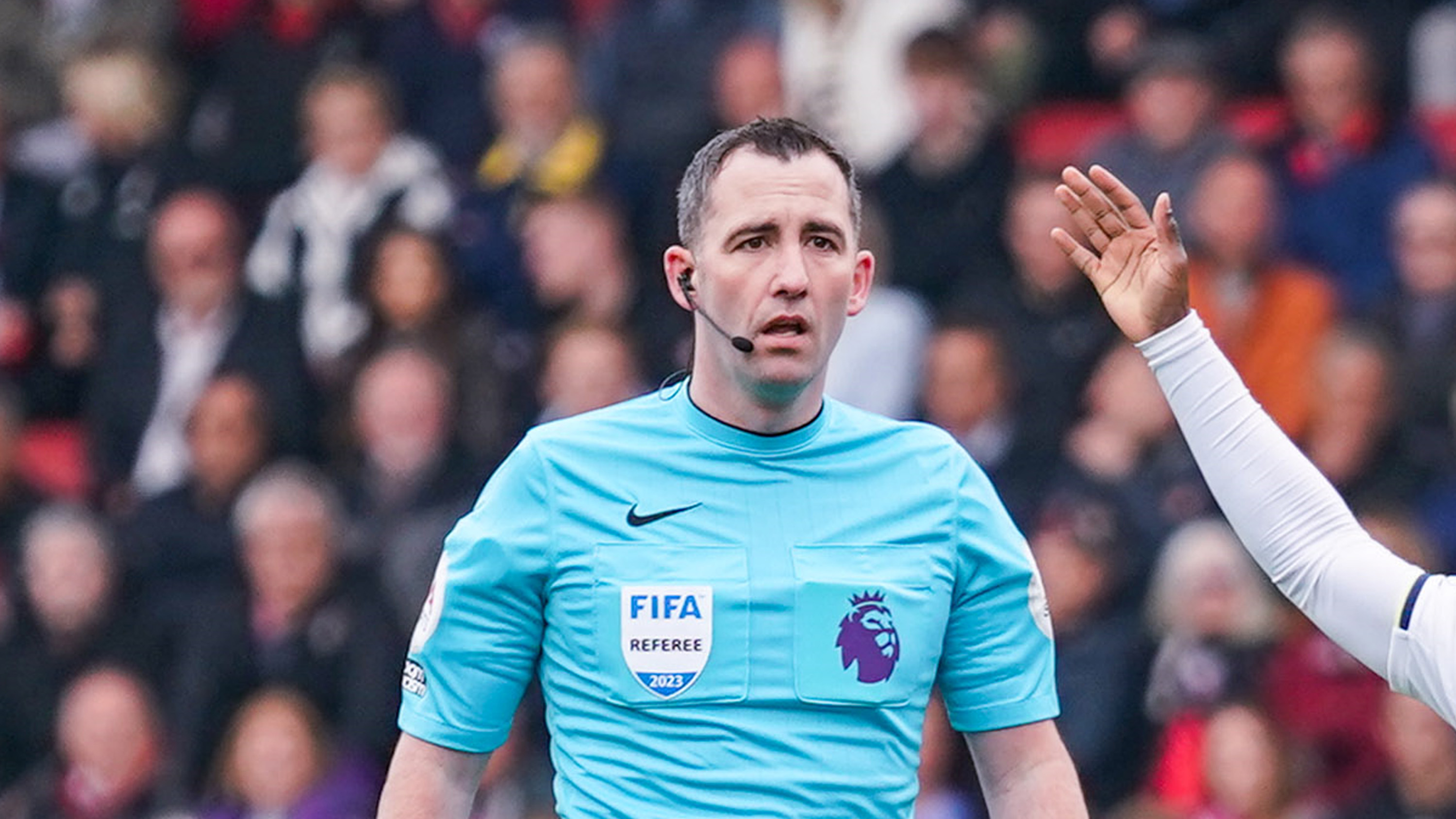 Chris Kavanagh referee