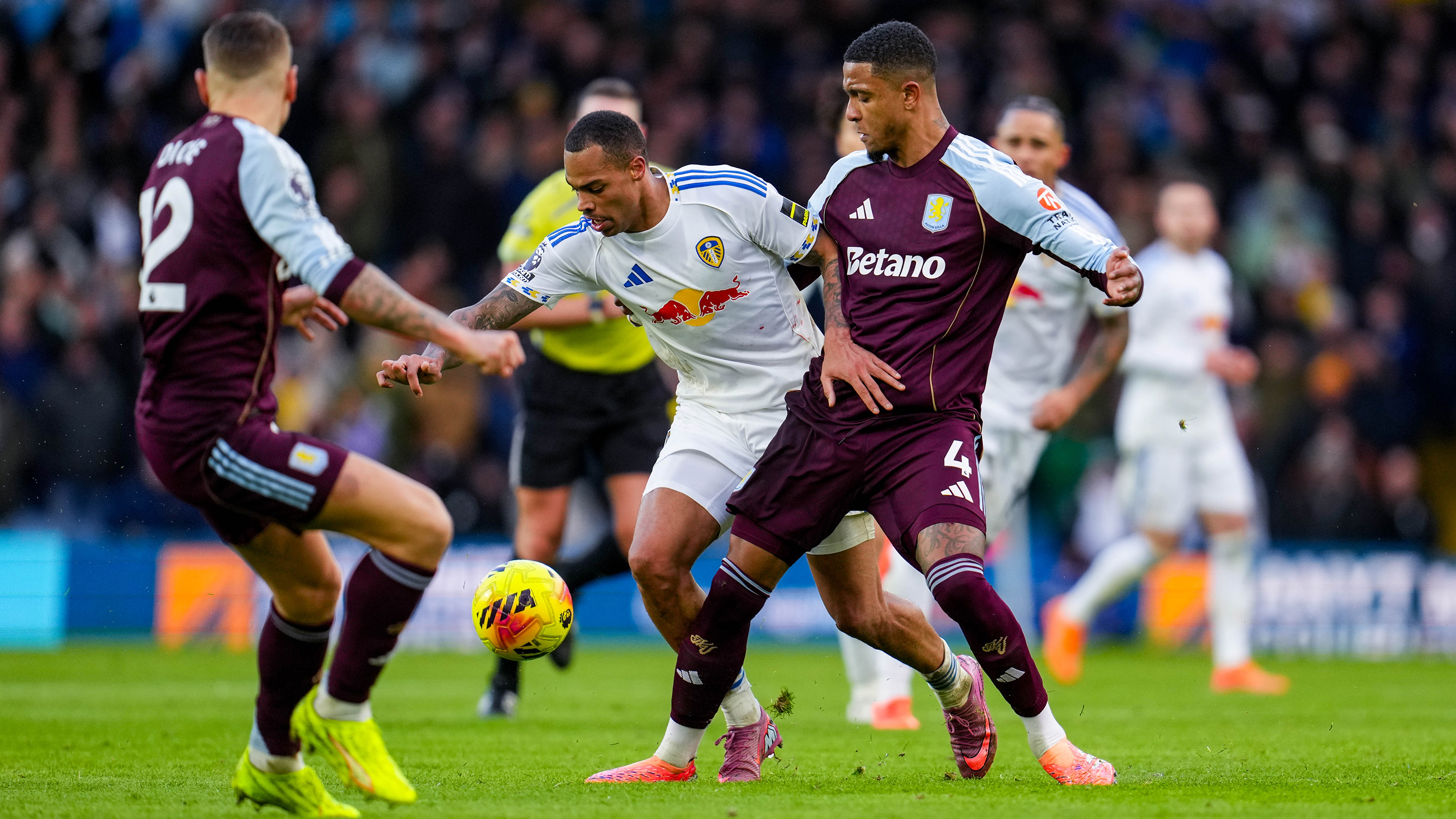 Lukas Nmecha Aston Villa Challenging For Ball