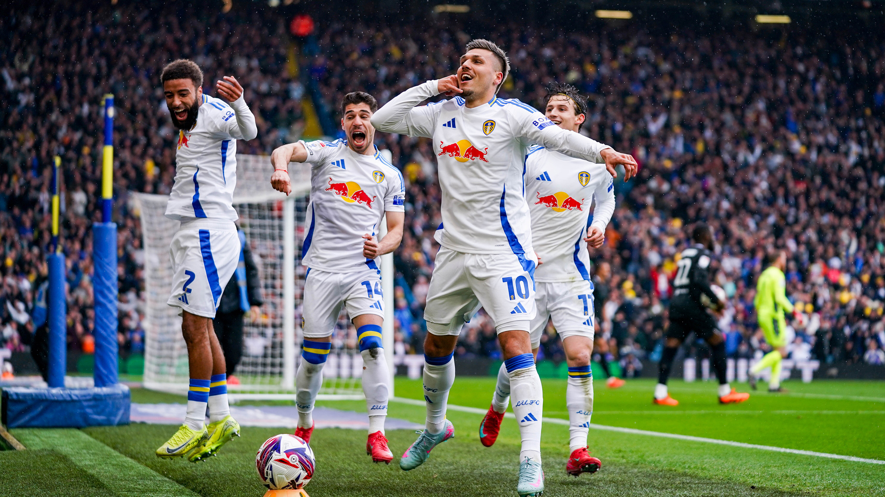 Joel Piroe goal v SCFC (4)