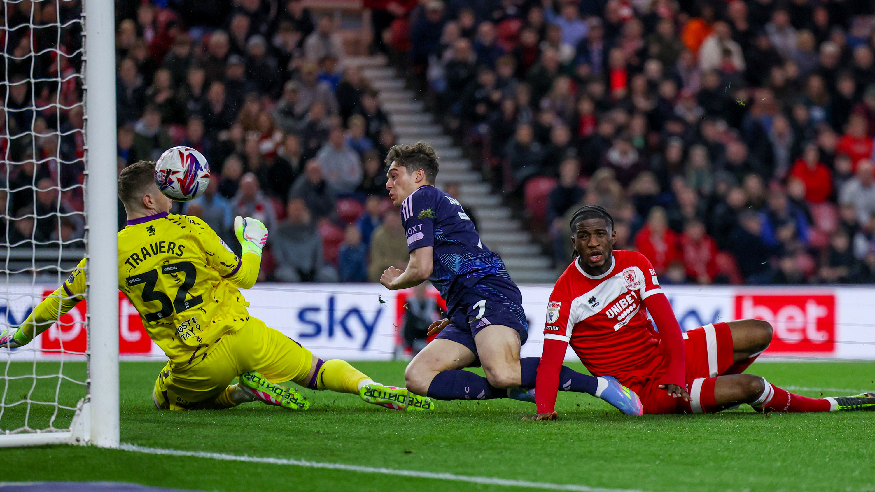 Dan James goal v MFC (1)
