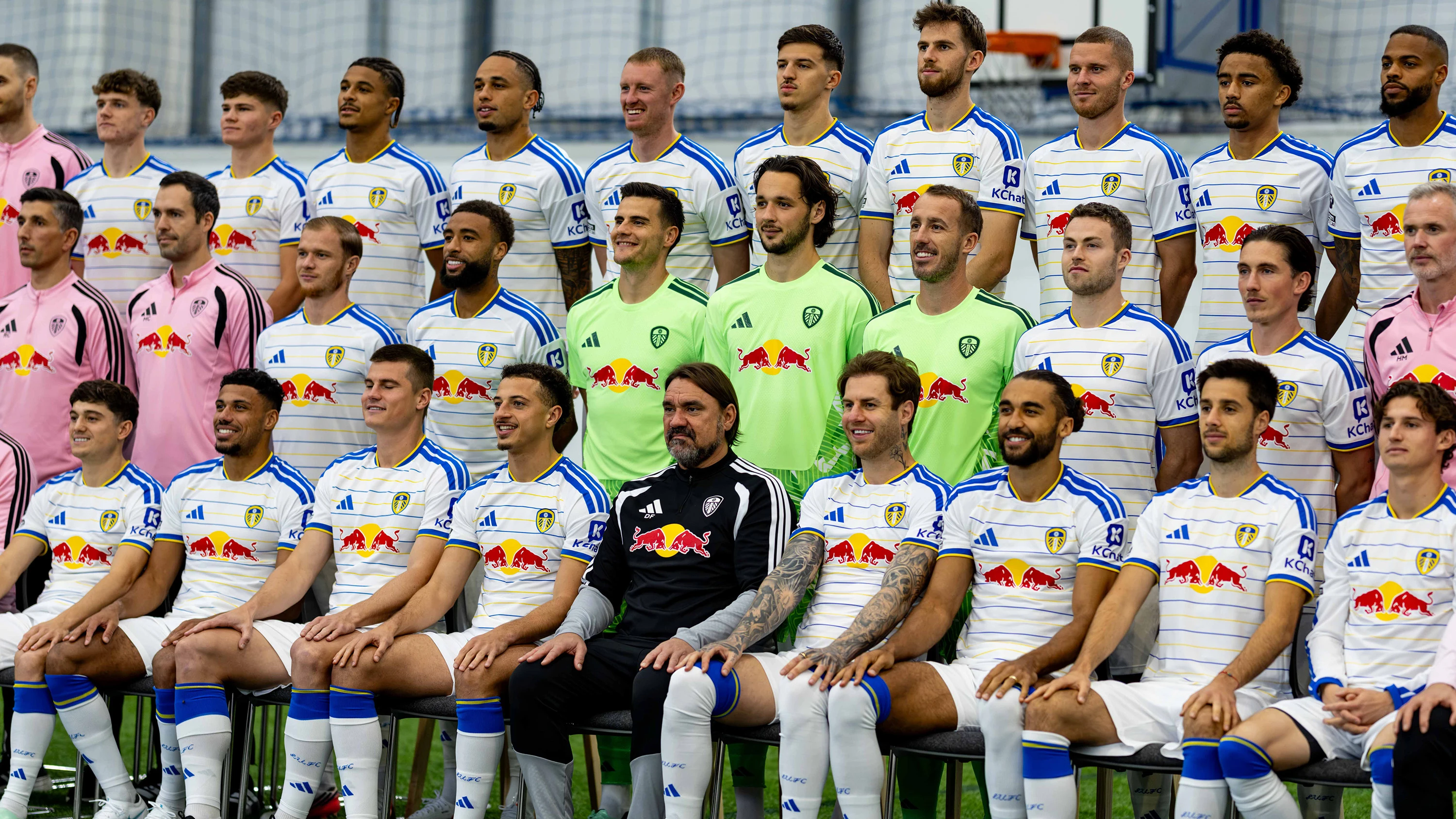 Leeds United Team Photo Oct 26 BTS Side On