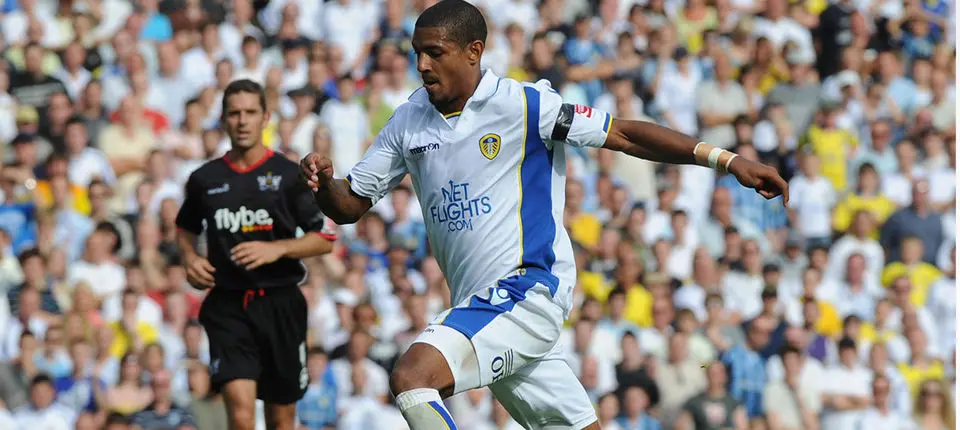 Jermaine Beckford playing banner.jpg