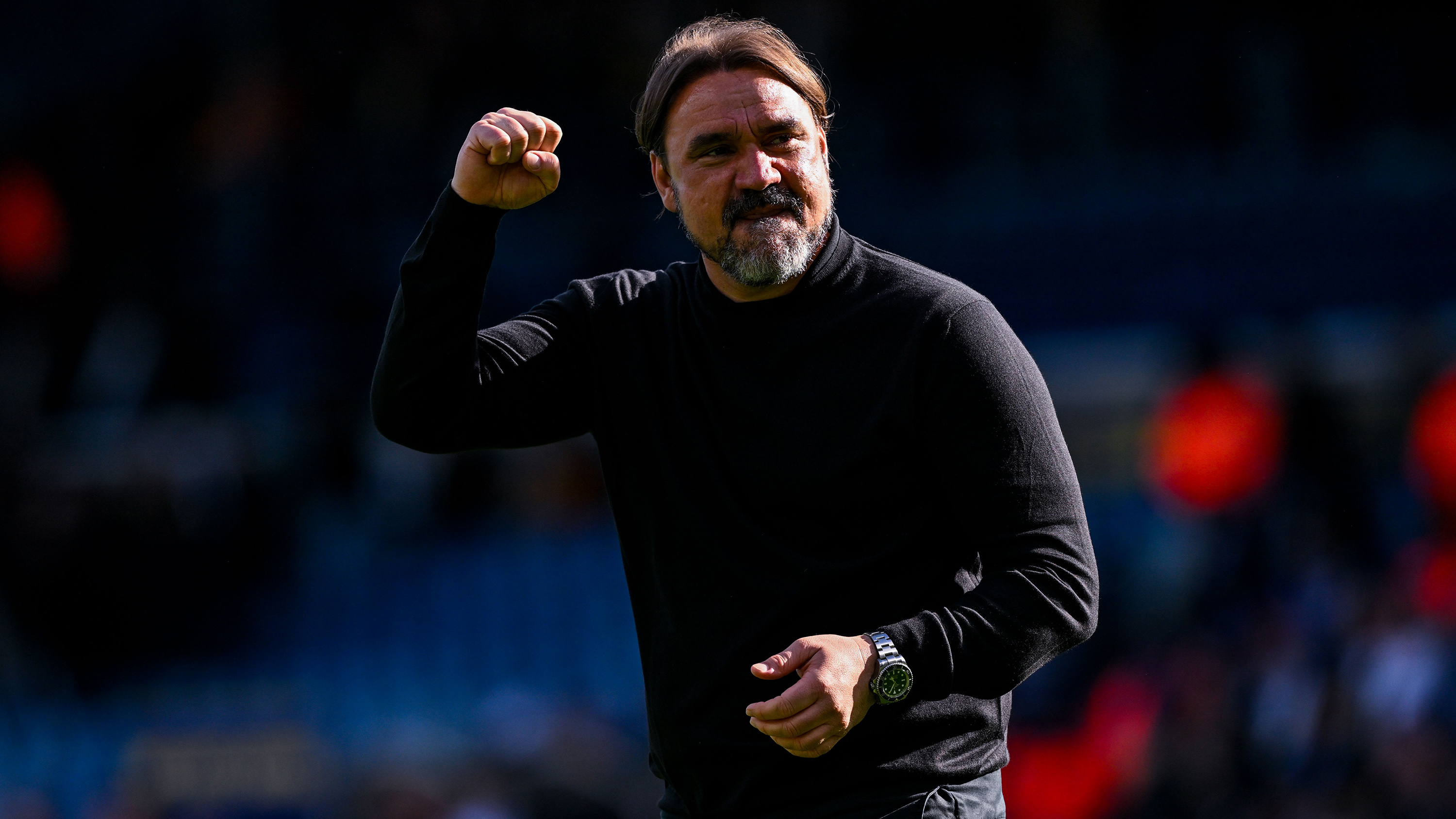 Farke fistpunch Wolves