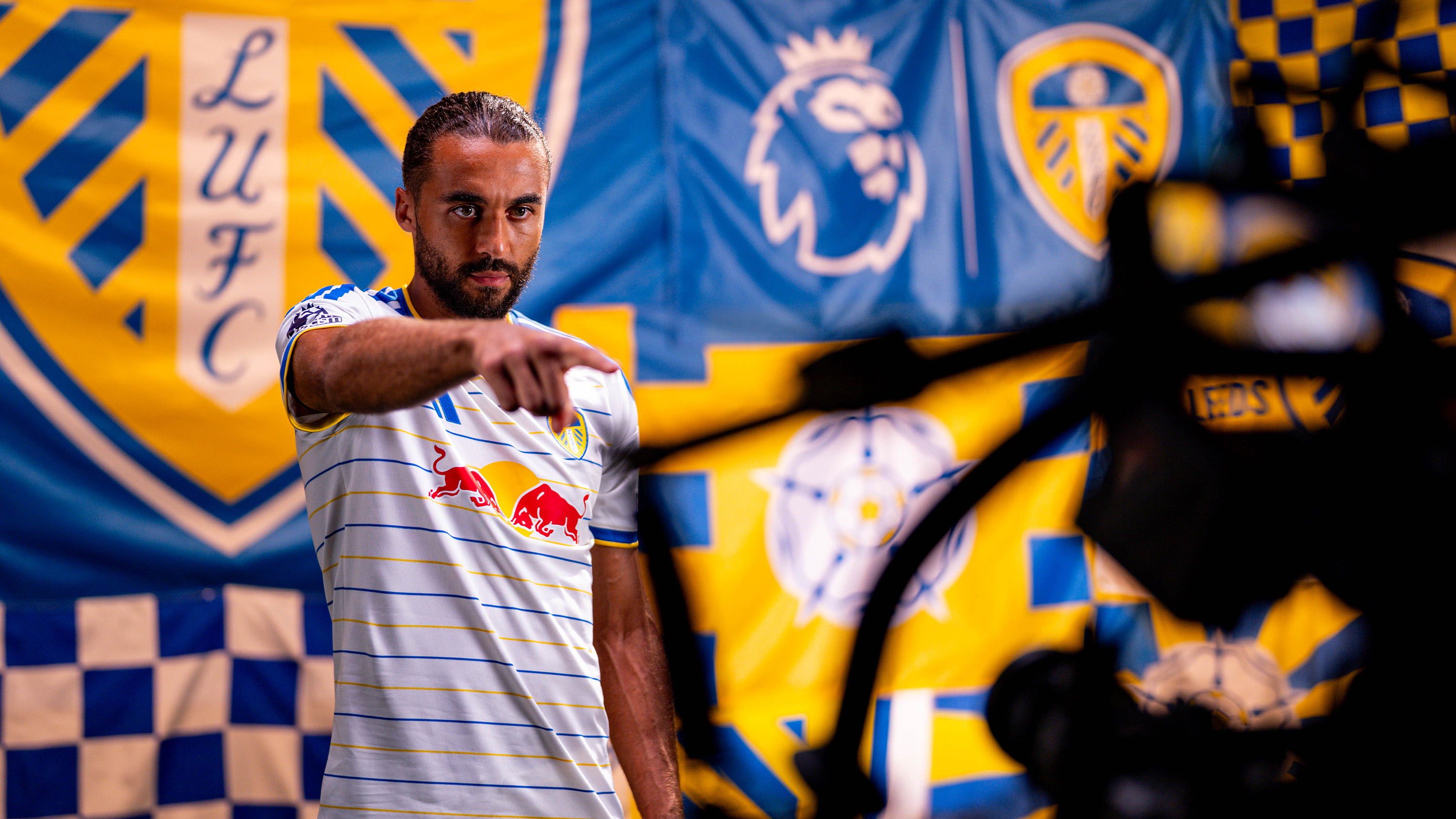 Dominic Calvert-Lewin Media Day Aug 26 Pointing down camera