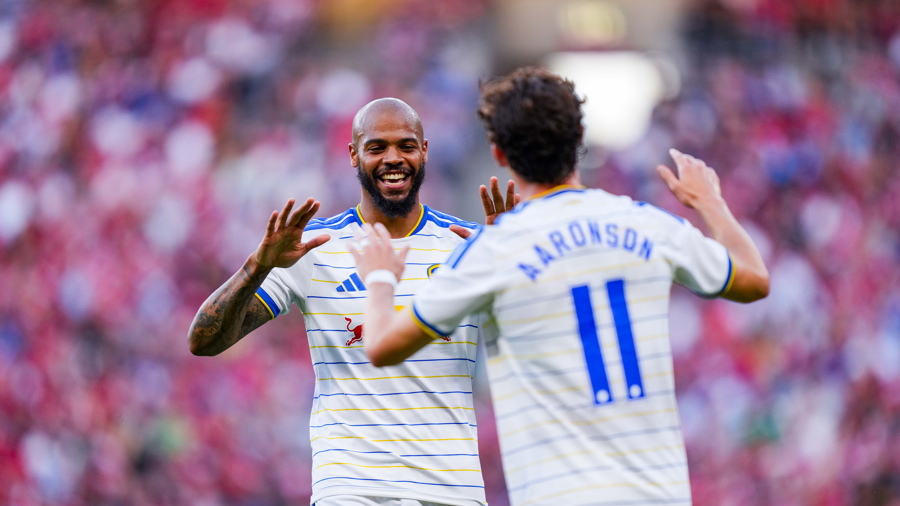 Lukas Nmecha Man Utd Aug 26 Celebrating Aaronson Goal