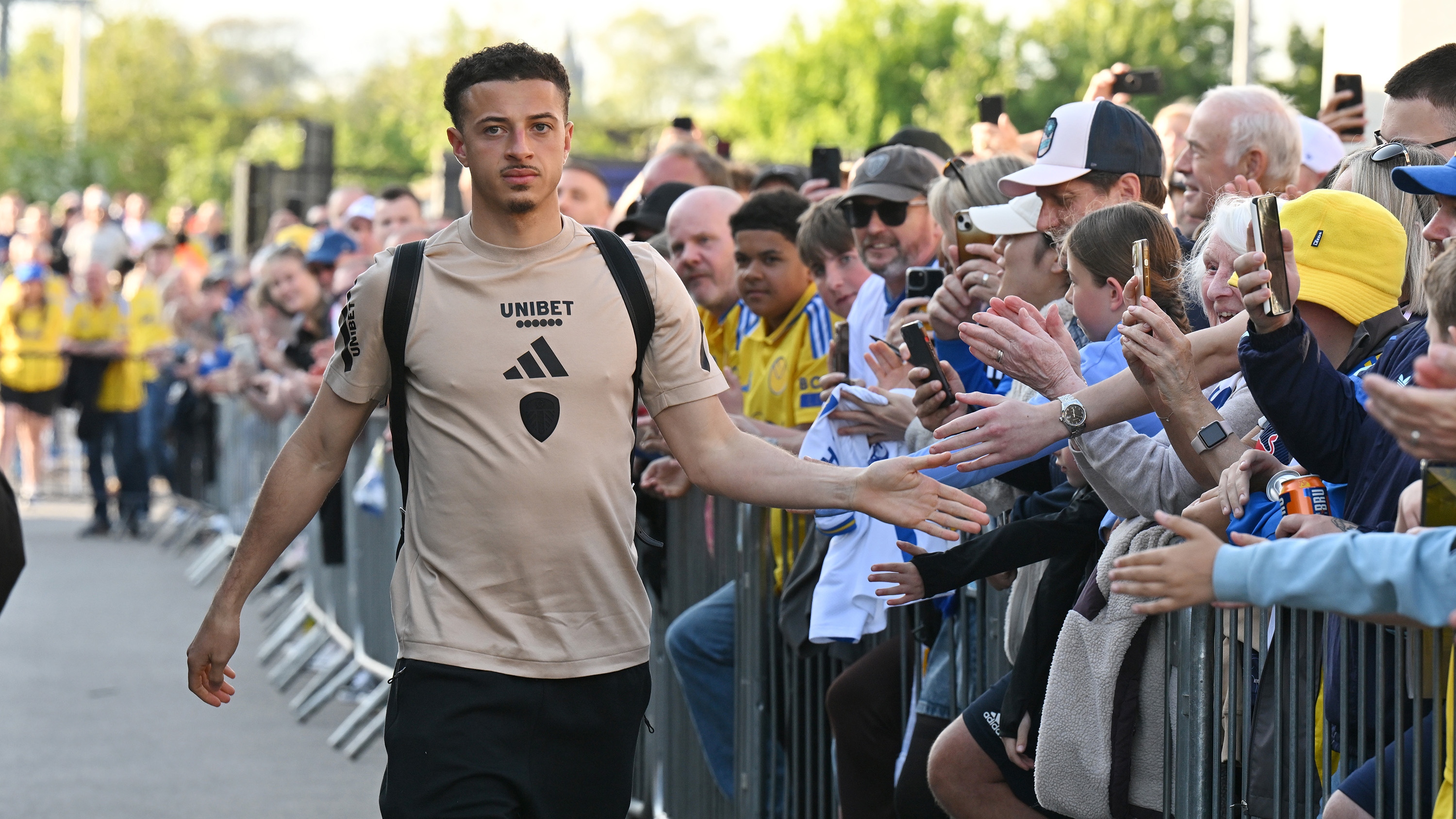 Ethan Ampadu arrives at ER