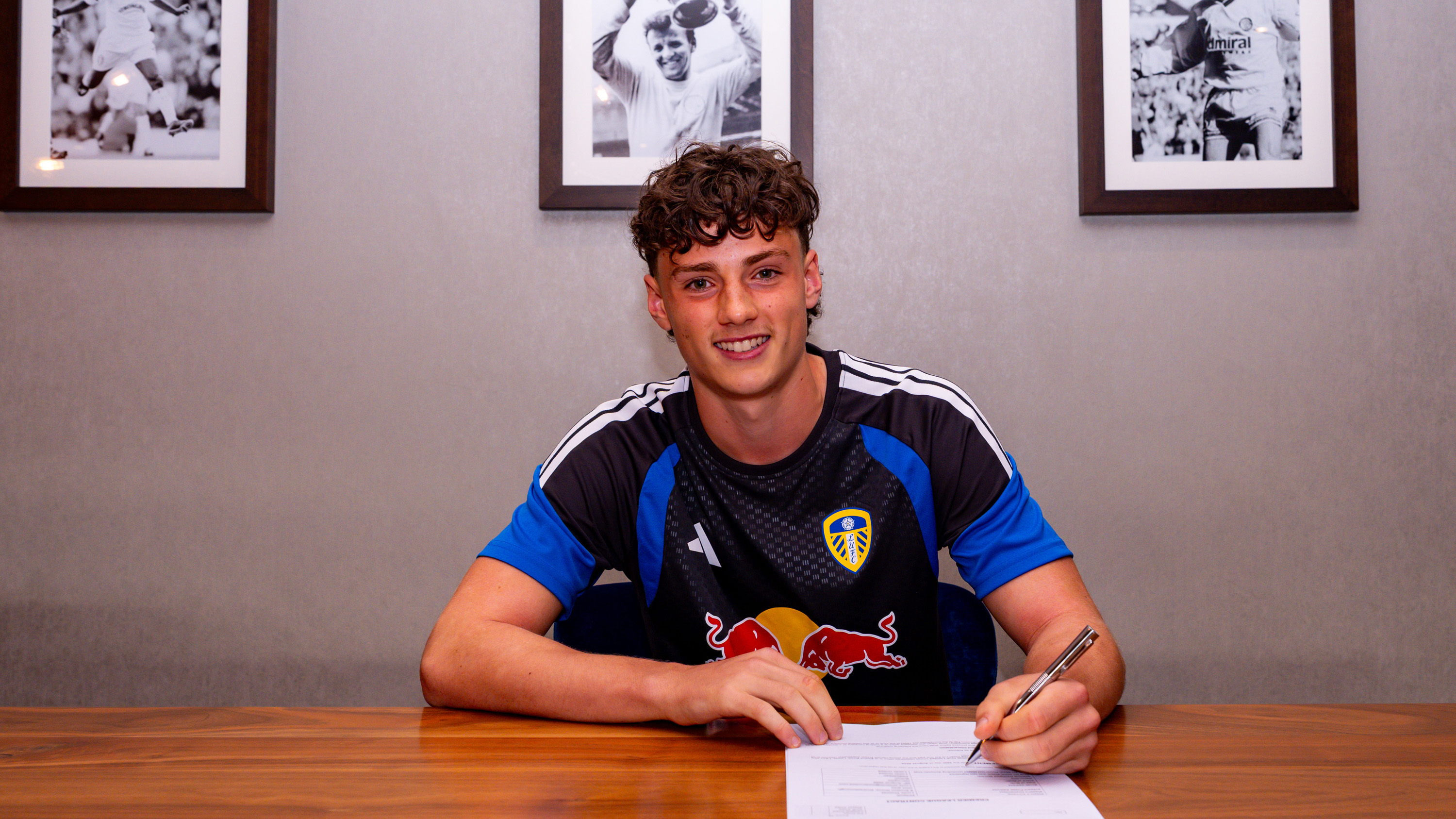 Louie Philpott first pro signing Sep 26 1