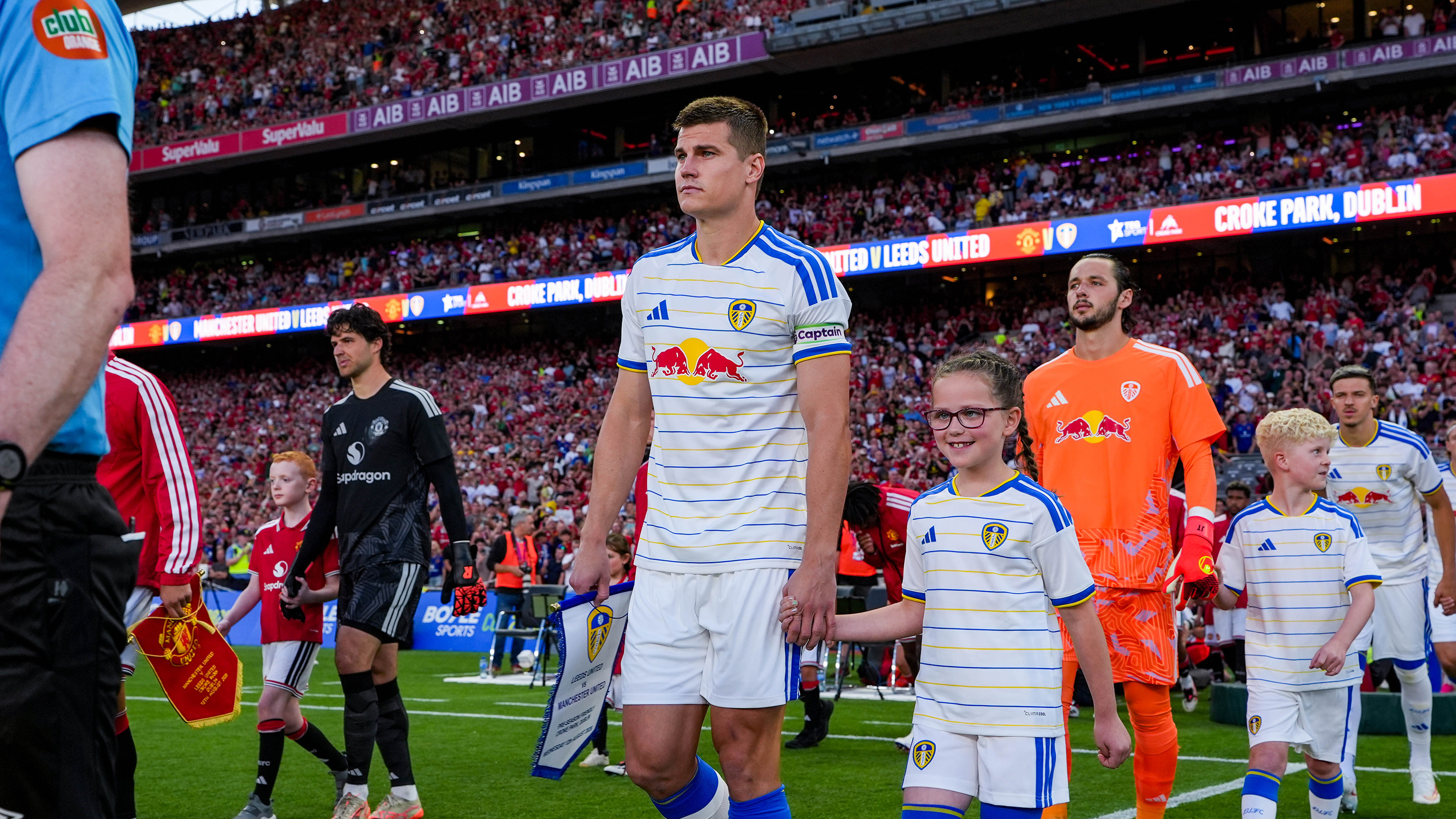 Jaka Bijol Man Utd Aug 26 Walking Out Dublin