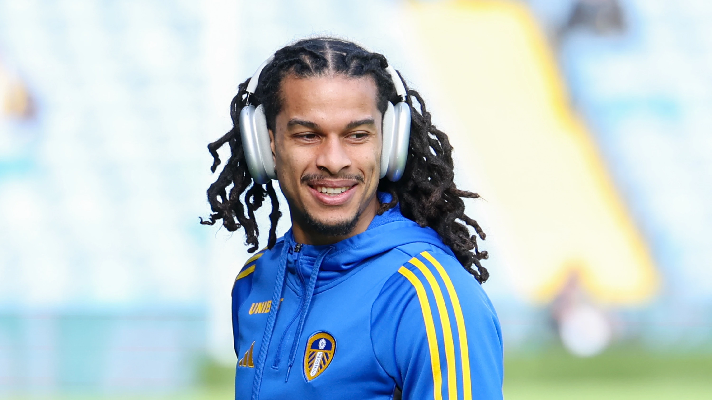 Isaac Schmidt Training Wear