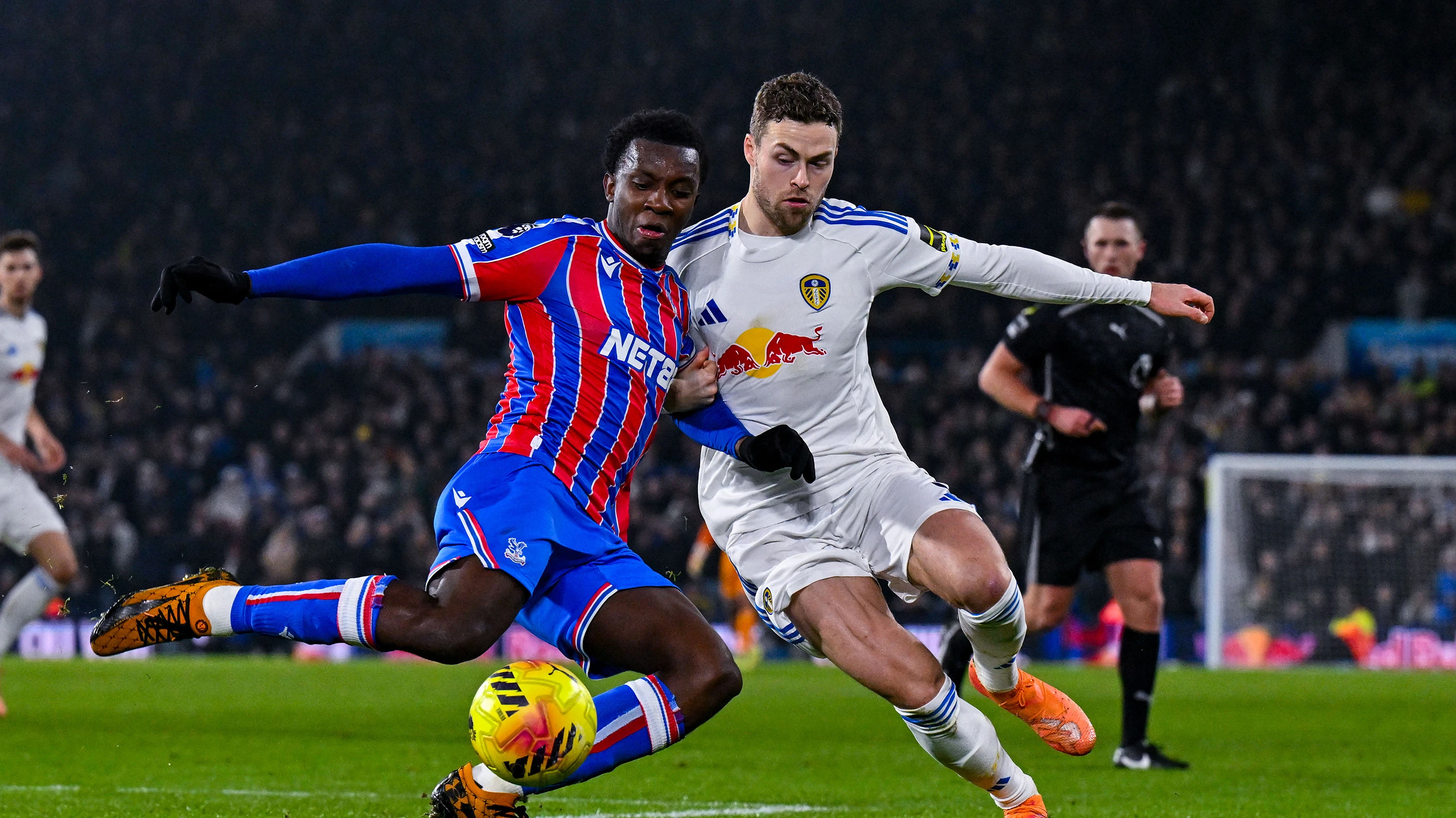 Gabriel Gudmundsson Palace Dec 25 Challenging ball